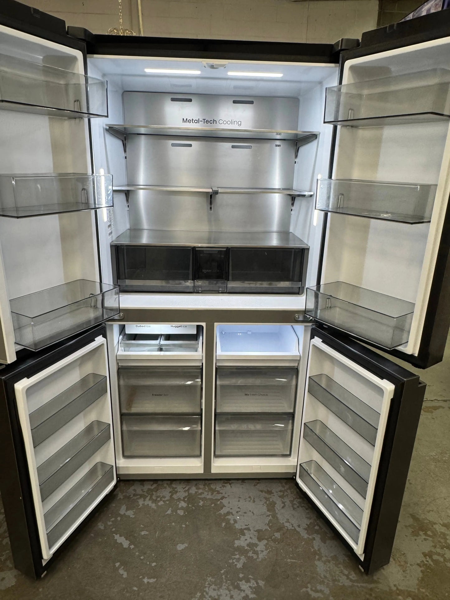 Refurbished Hisense 640 litres fridge freezer | SYDNEY