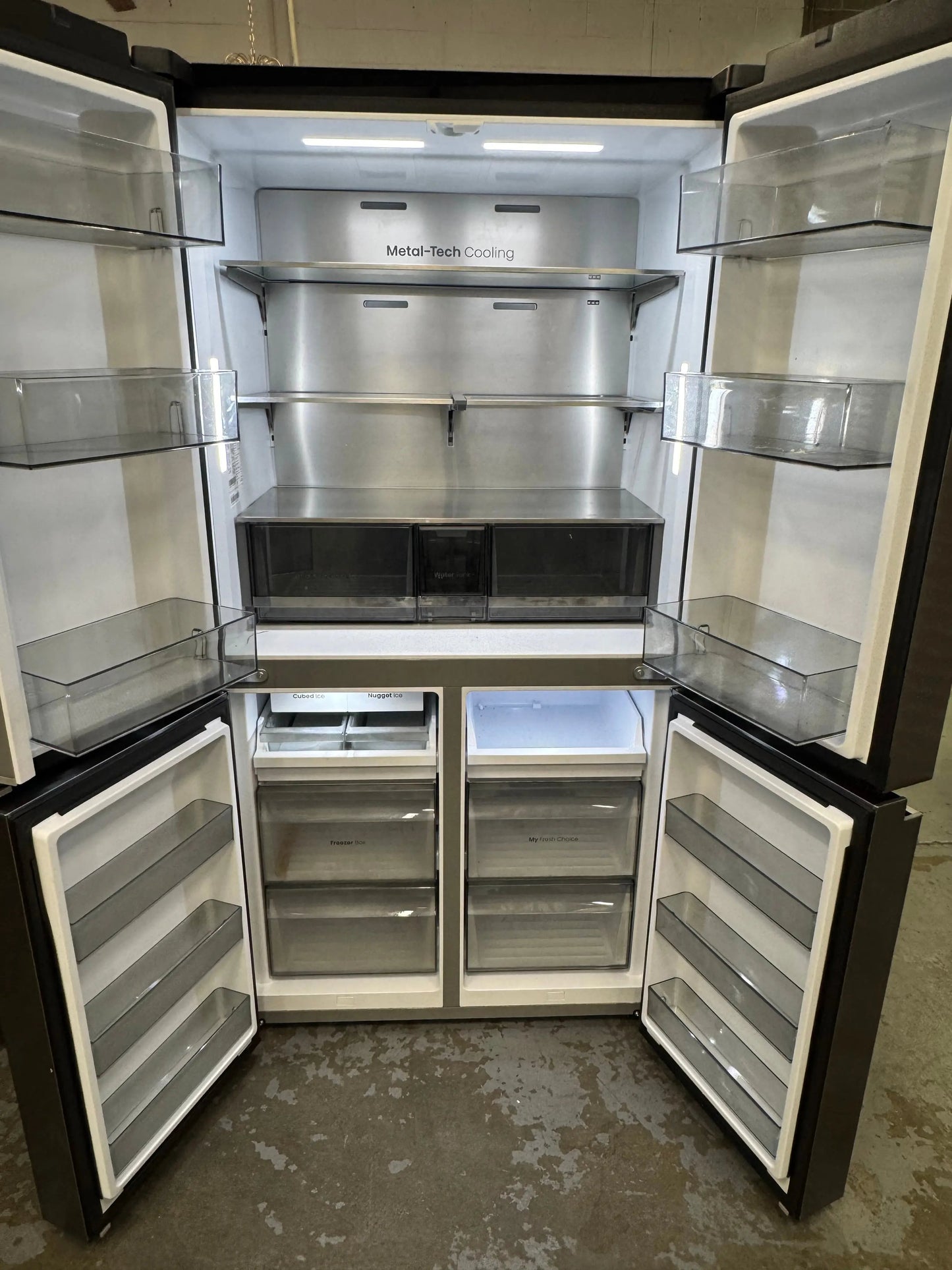 Refurbished Hisense 640 litres fridge freezer | SYDNEY