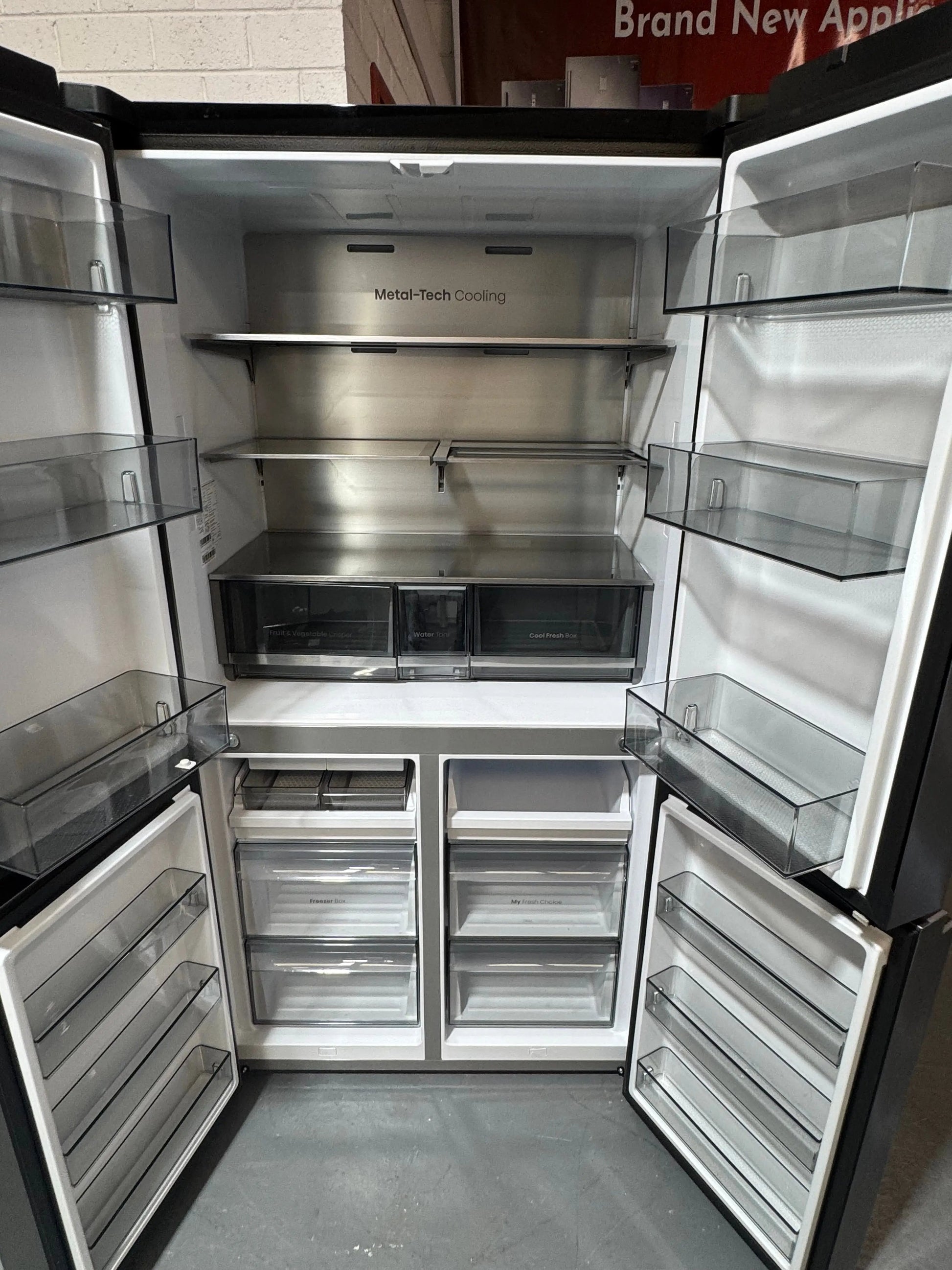 Refurbished Hisense 640 litres fridge freezer | SYDNEY
