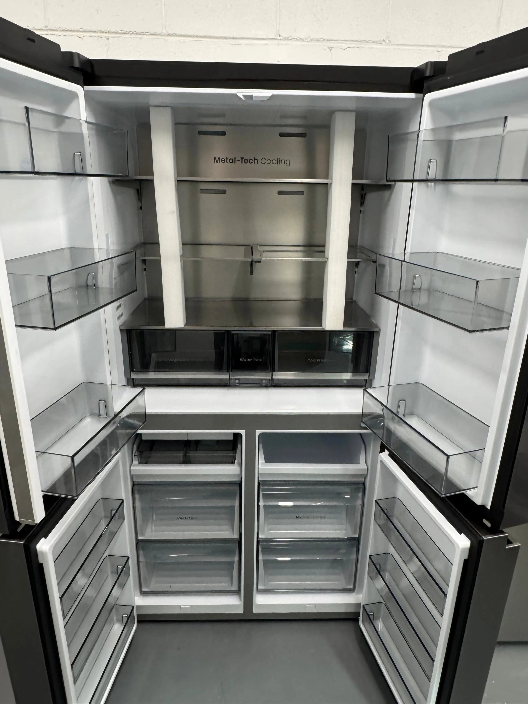 Refurbished Hisense 640 litres fridge freezer | SYDNEY