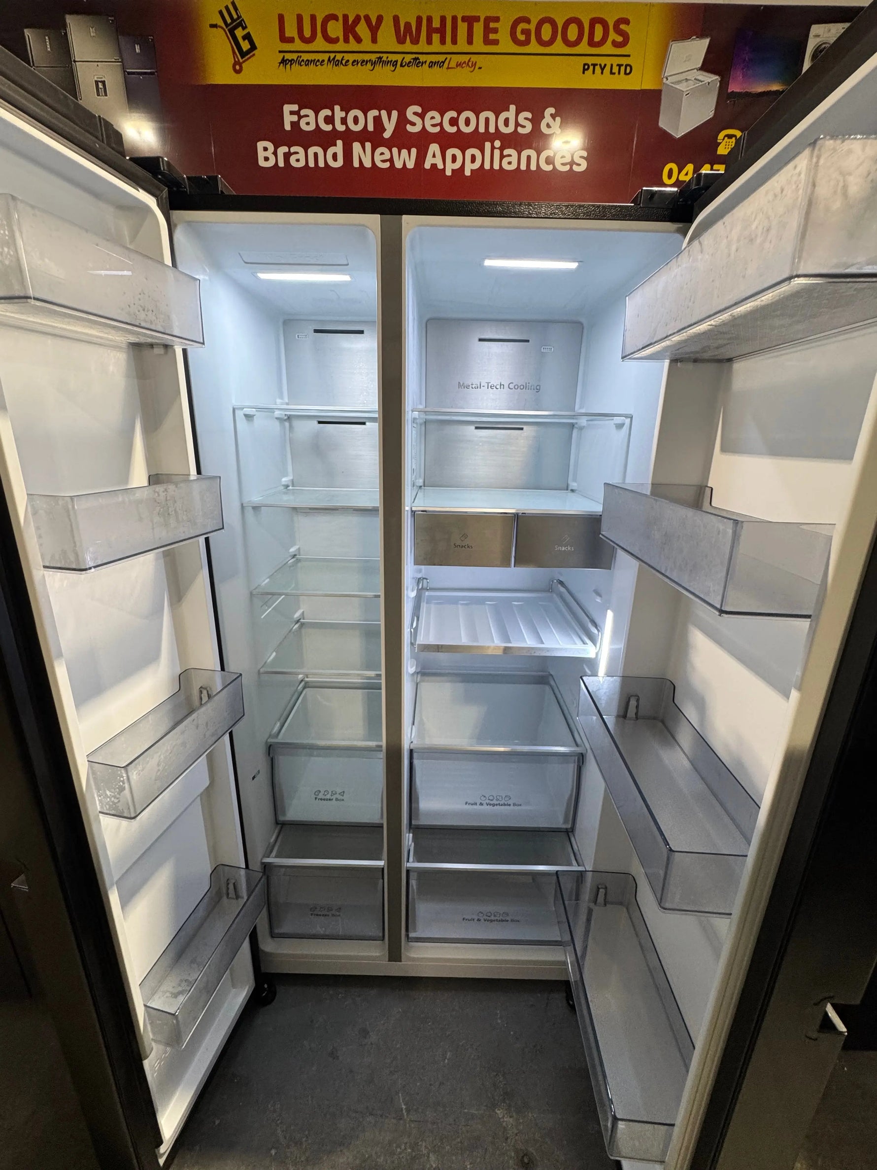 Refurbished Hisense 652 litres fridge freezer | PERTH