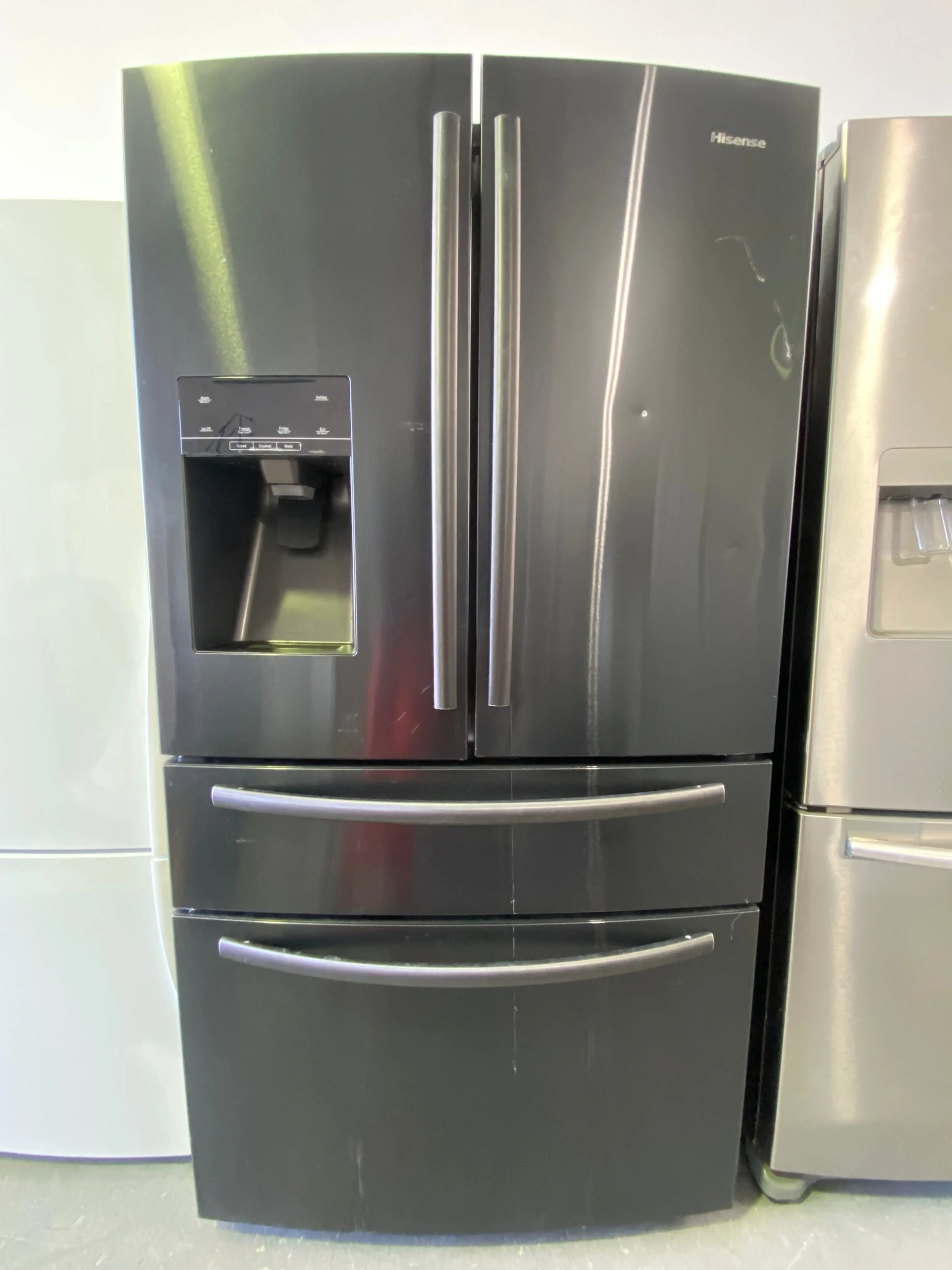 Refurbished Hisense 701 Litres Fridge Freezer | PERTH