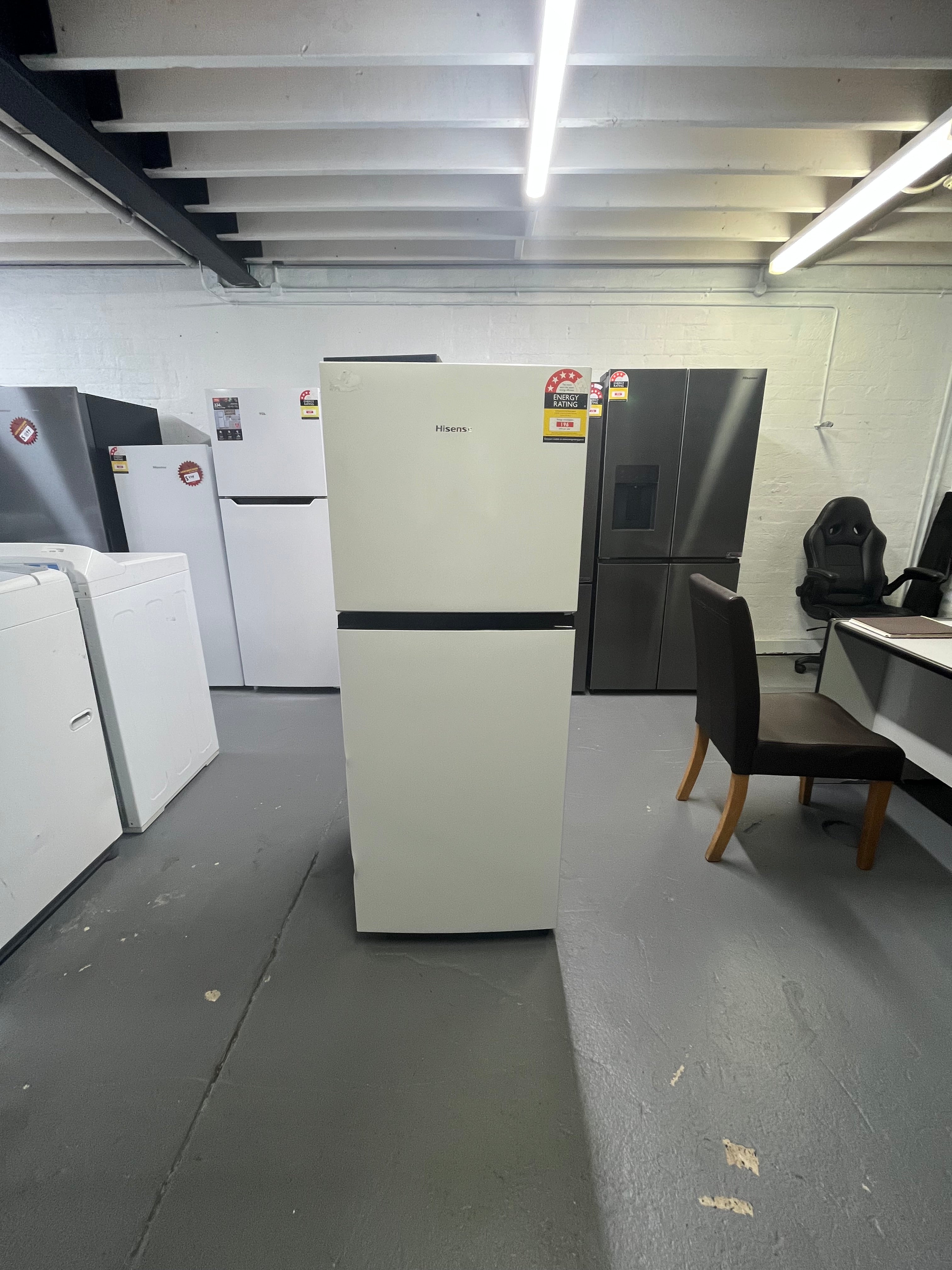 Refurbished Hisense HRTF206 205L Top Mount Refrigerator – Compact Frost Free Fridge with Multi Air Flow | ALEXANDRIA