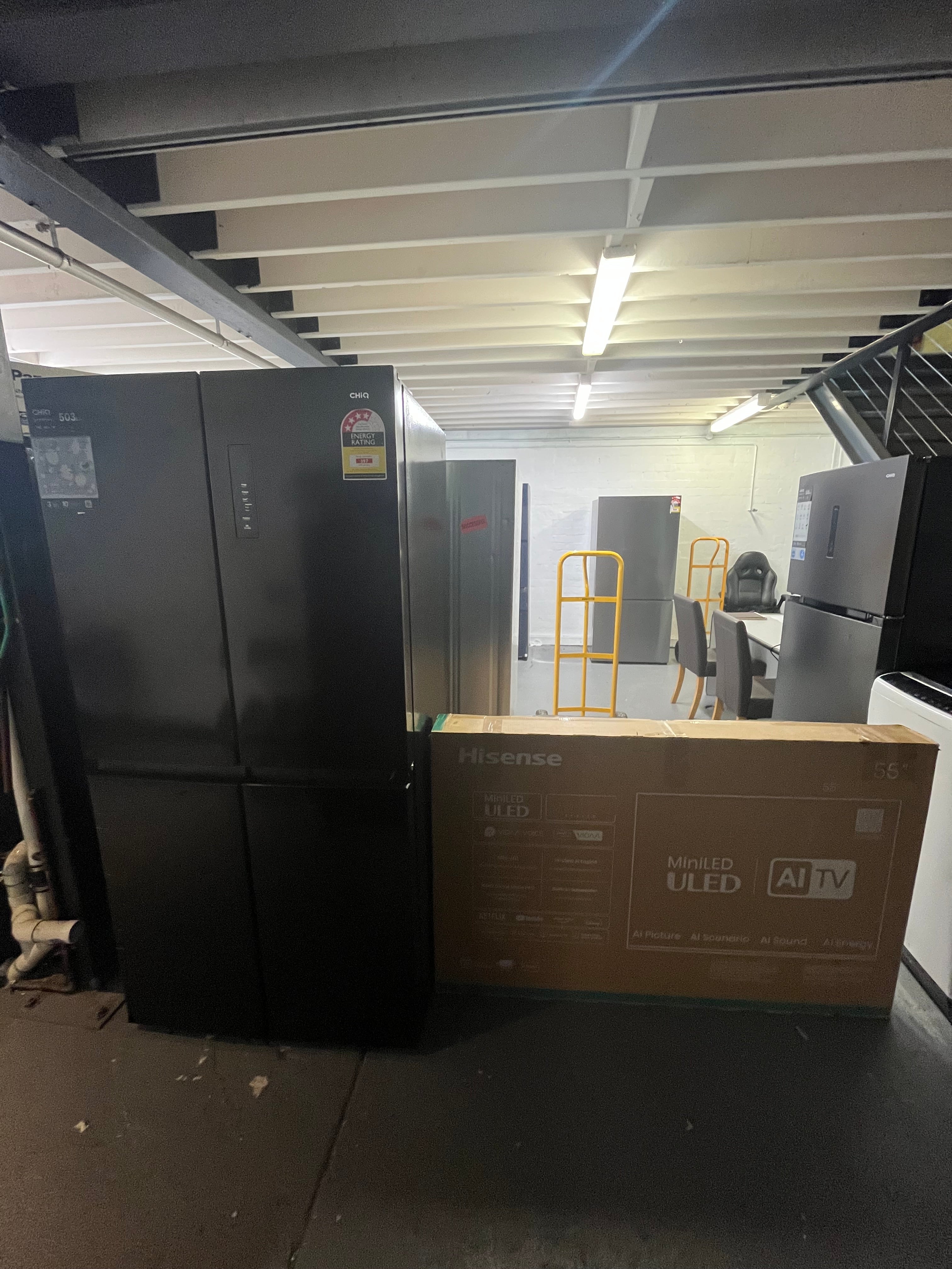 Refurbished Hisense U7QAU 4K ULED Mini LED Smart TV + RefurbishedCHiQ CCD503NB 503L Quad Door Fridge (Black) | ALEXANDRIA