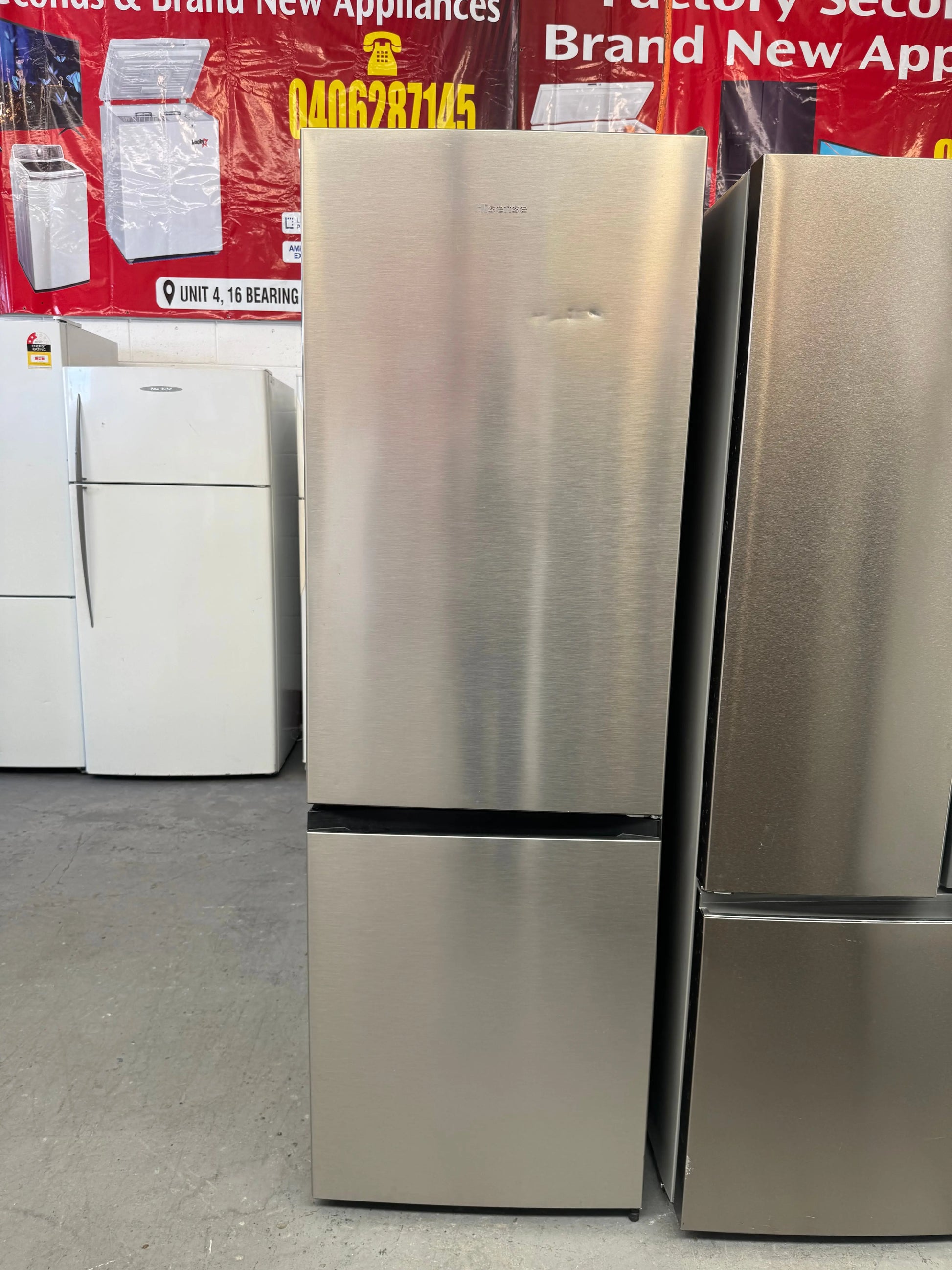 Refurbished Hisense fridge freezer 292 L | Lucky white goods