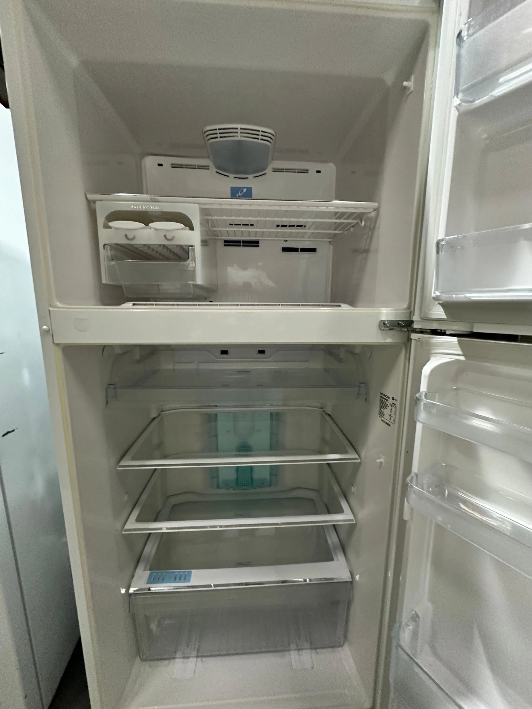 Refurbished Hitachi 480L Top Mount Refrigerator Freezer | ADELAIDE