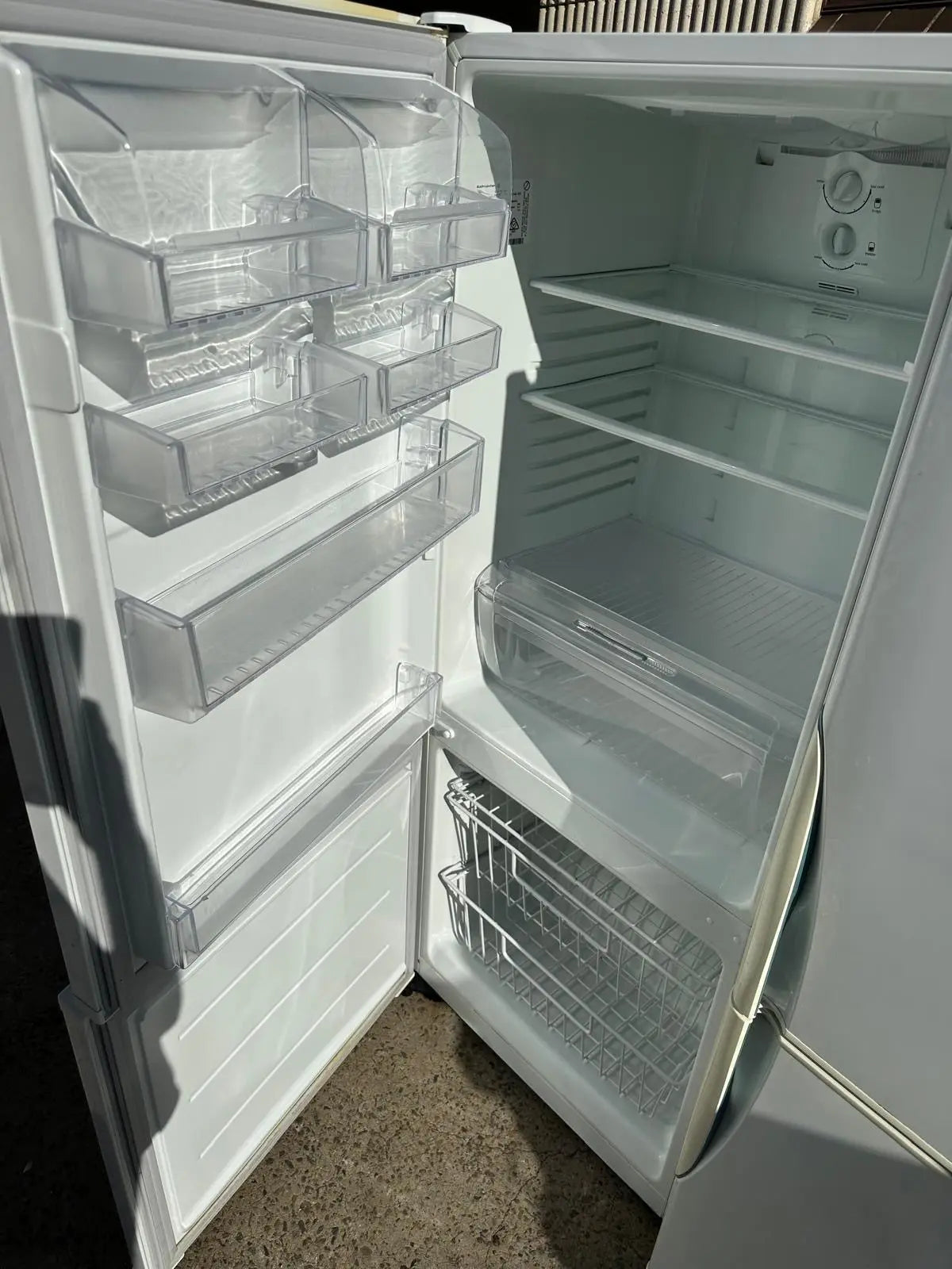 Refurbished Kelvinator 380L Fridge Freezer | SYDNEY