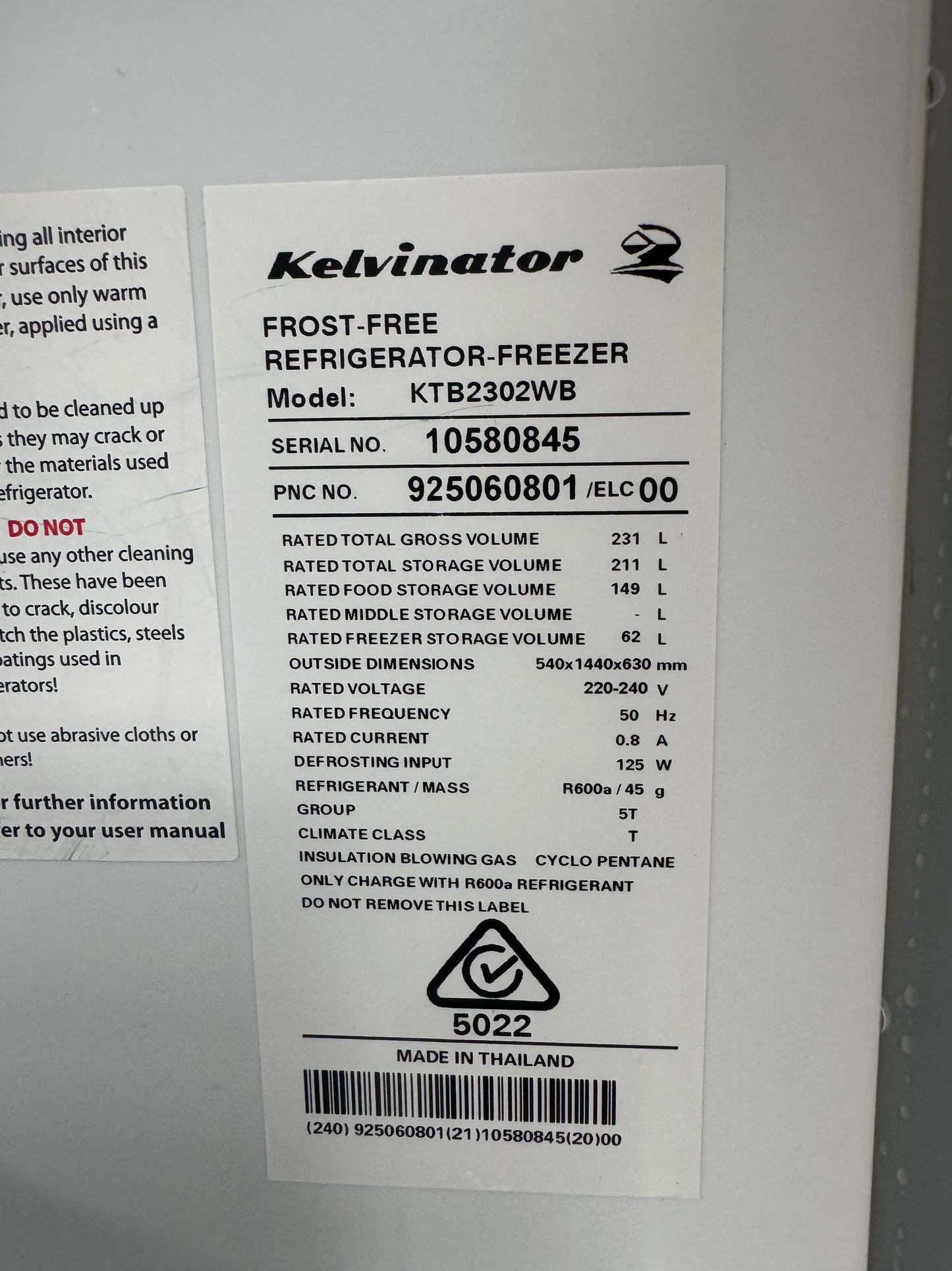 Refurbished Kelvinator fridge freezer 231 L | SYDNEY