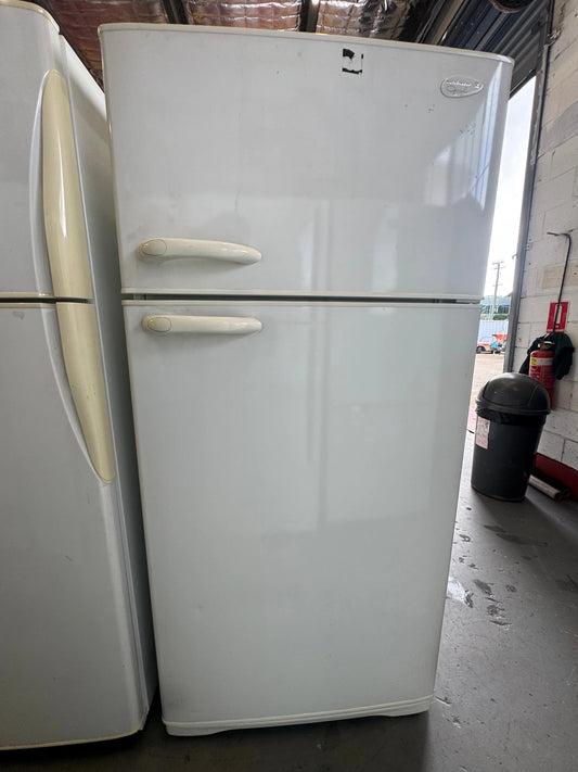 Refurbished Kelvinator fridge freezer 520 L | SYDNEY