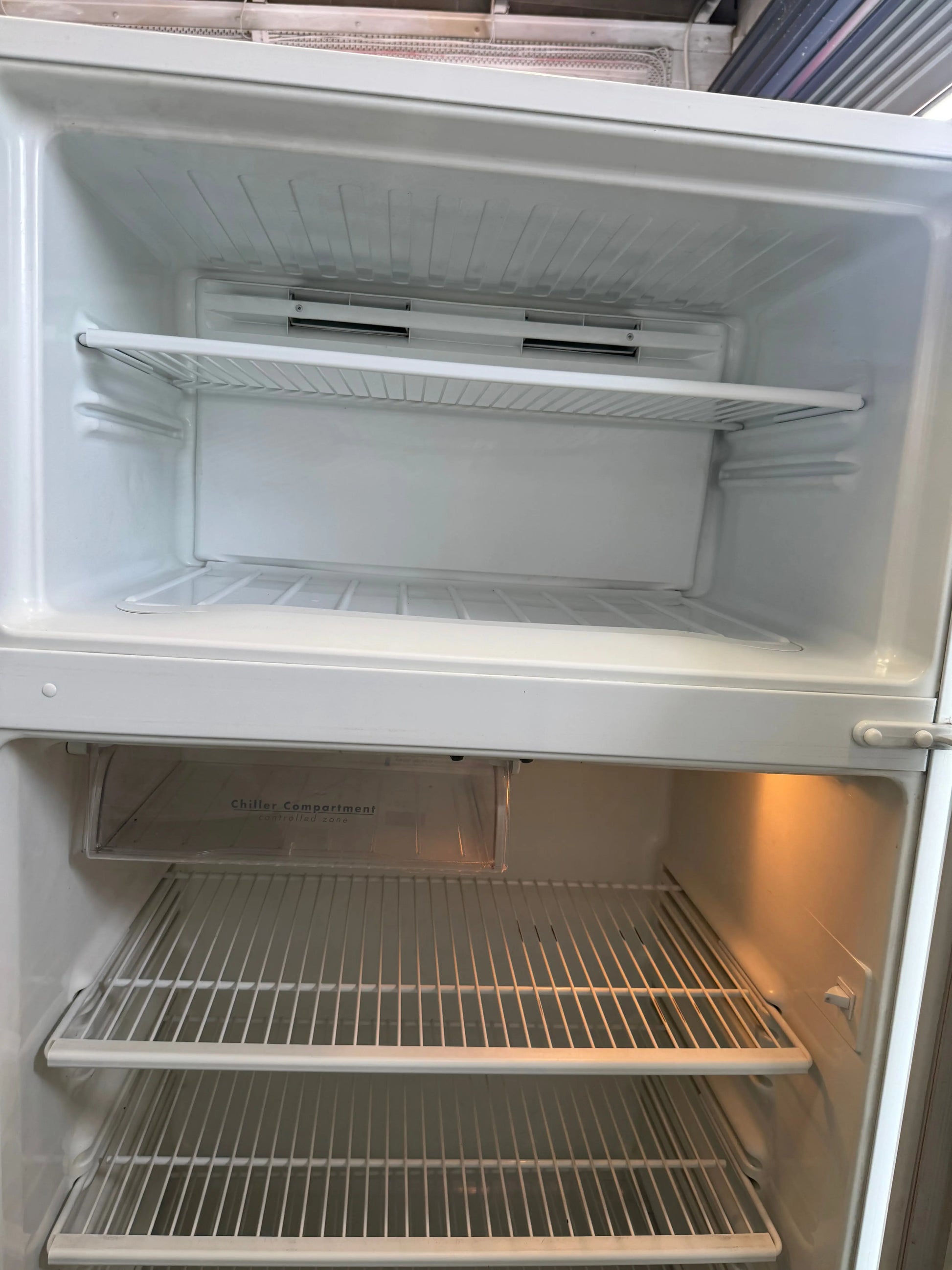 Refurbished Kelvinator fridge freezer 520 L | SYDNEY