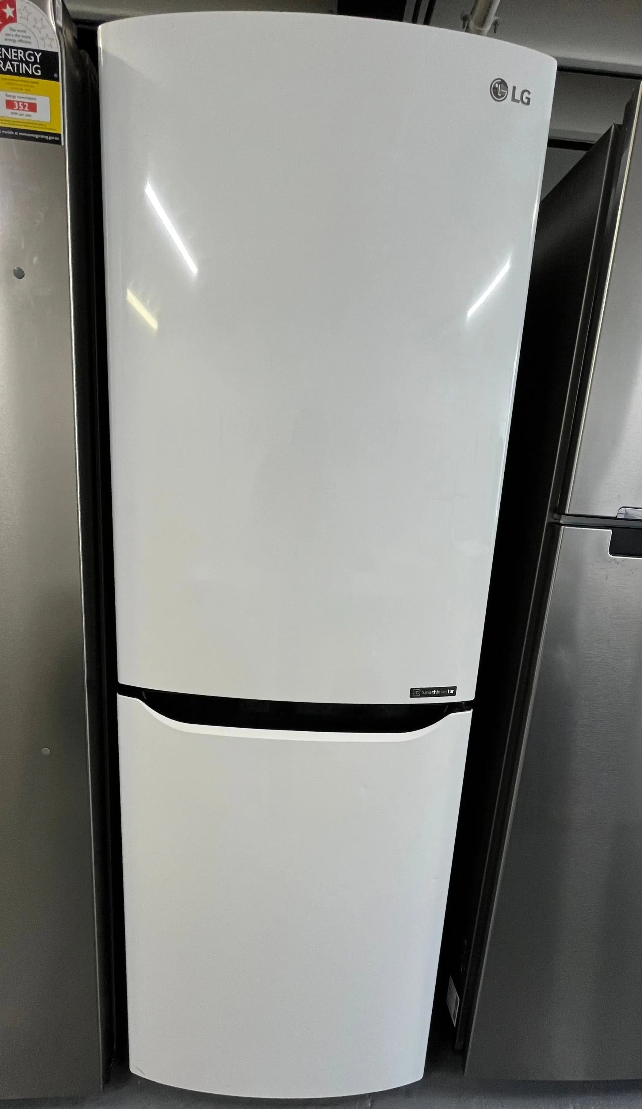 Refurbished LG 310L fridge freezer | ALEXANDRIA