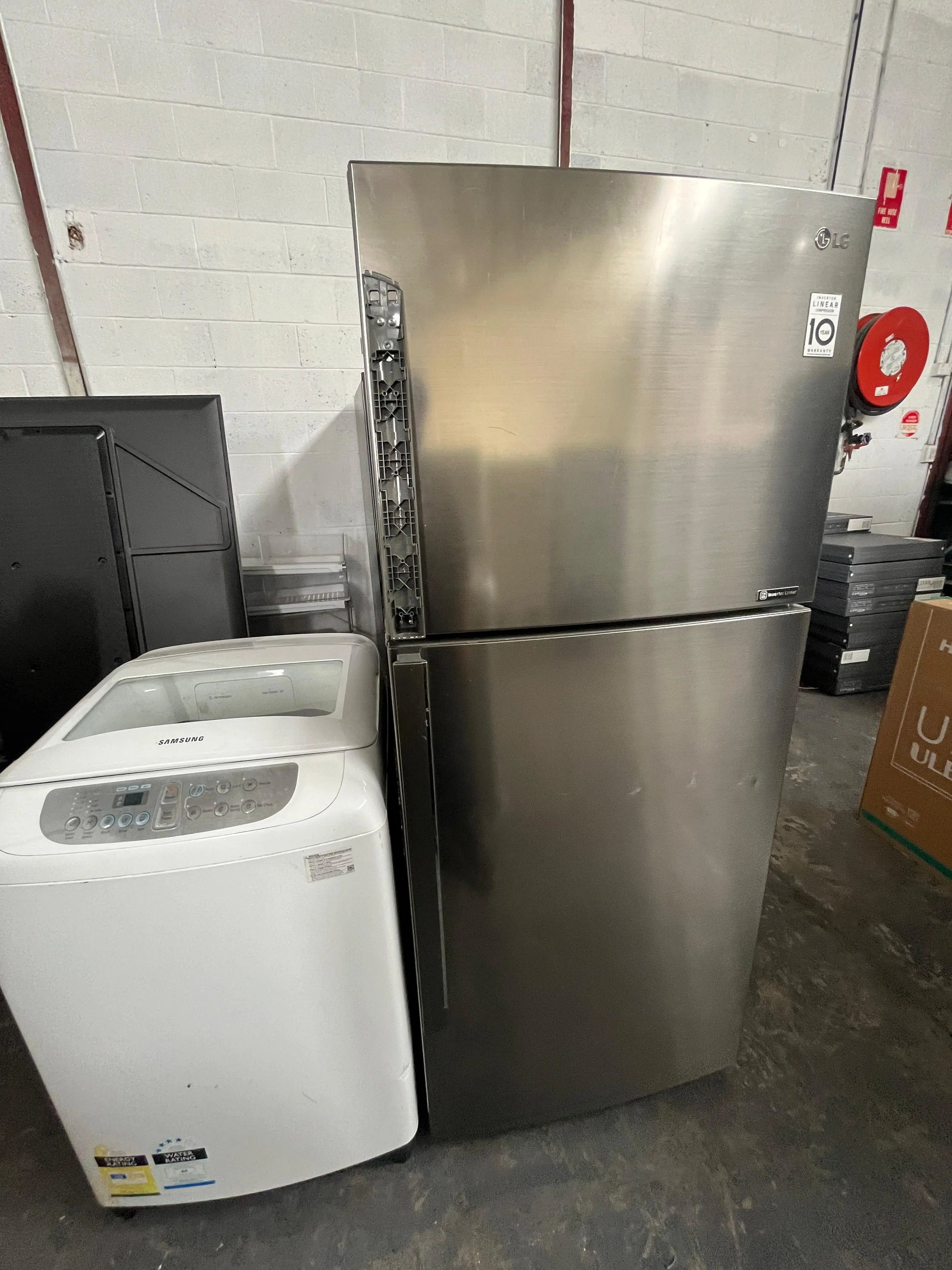 Refurbished LG 442L Refrigerator-Freezer + Samsung 6.5kg Top Load Washer Combo | ADELAIDE