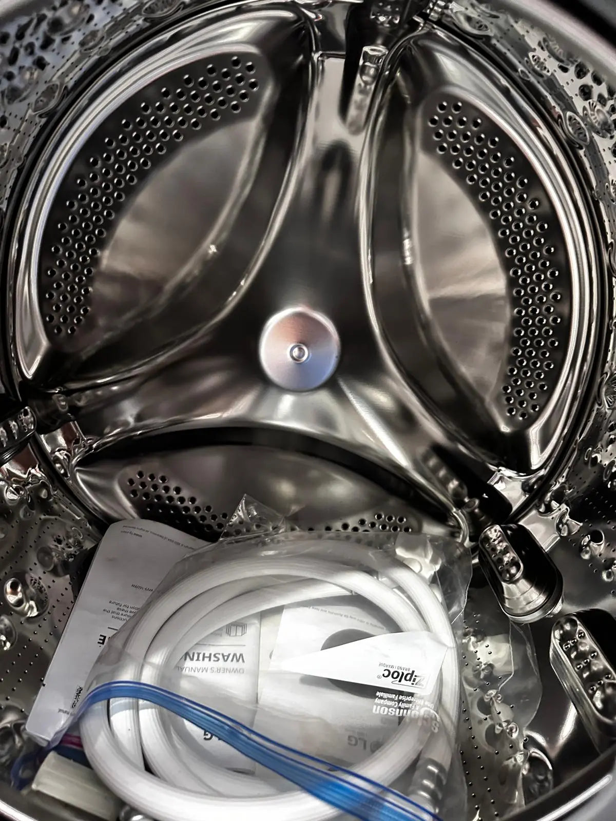 Refurbished LG 9kg Front Load Washer WV9-1609B | ADELAIDE