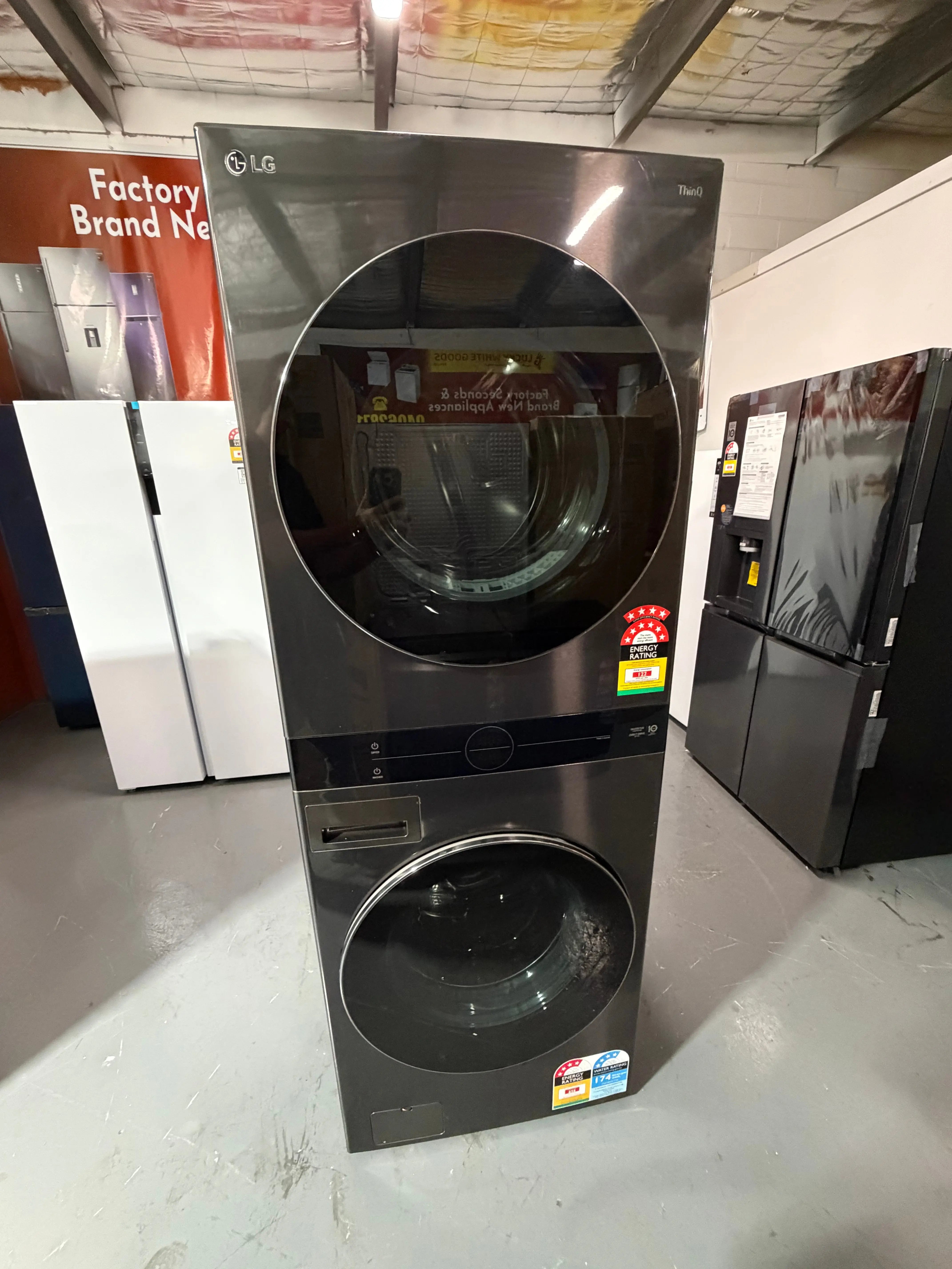 Refurbished LG WWT-1710W 17kg WashTower the Intelligent All-In-One Laundry Centre in black | SYDNEY