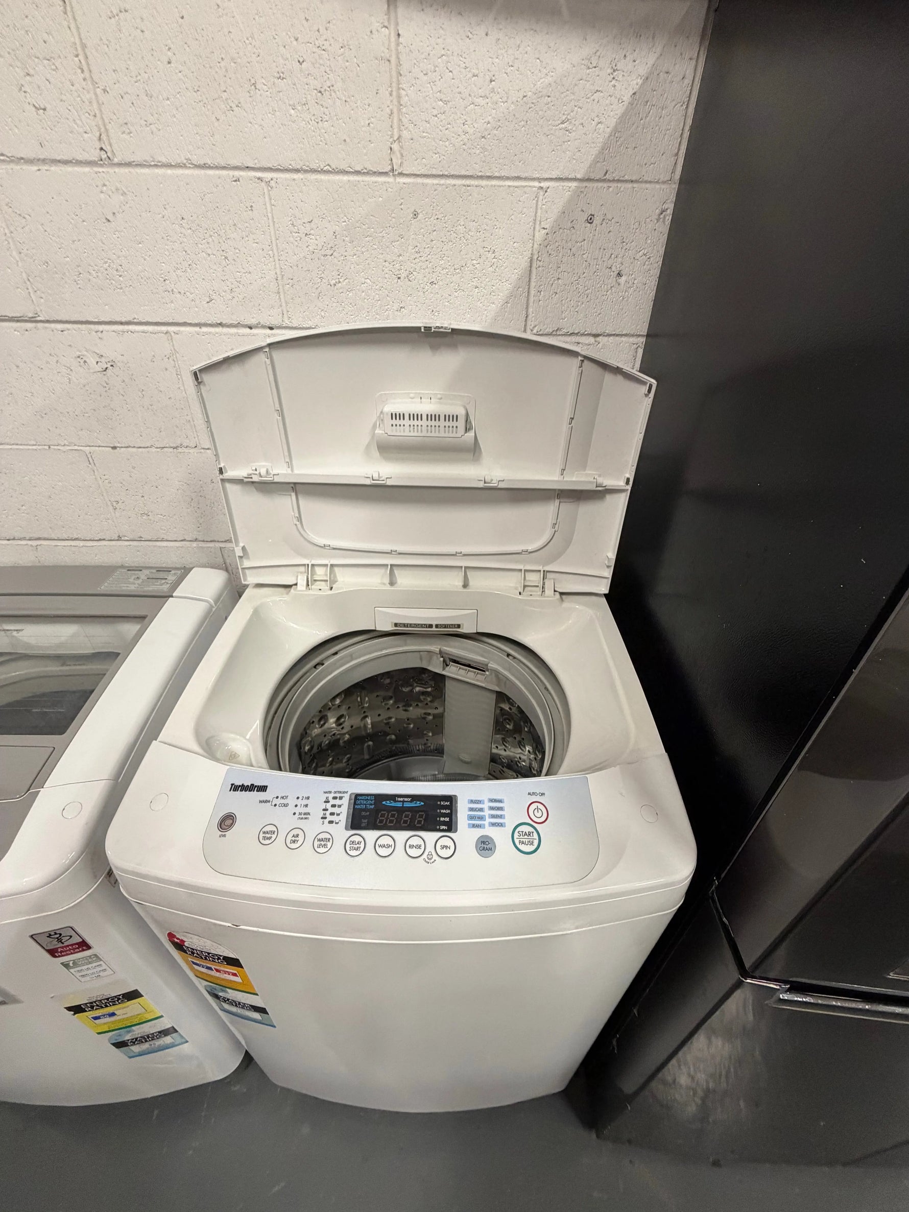 Refurbished Lg 8.5 kg top loader washer