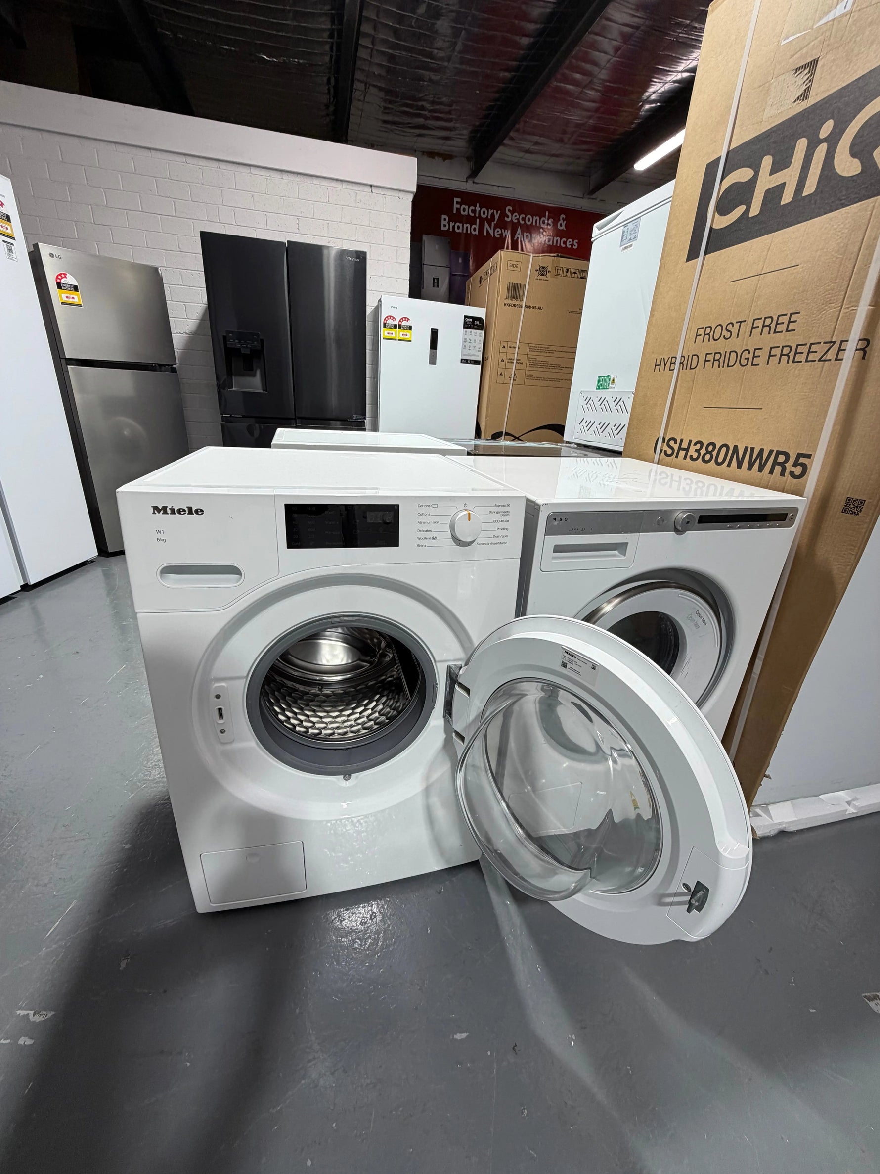 Refurbished Miele 8 kg front loader washer