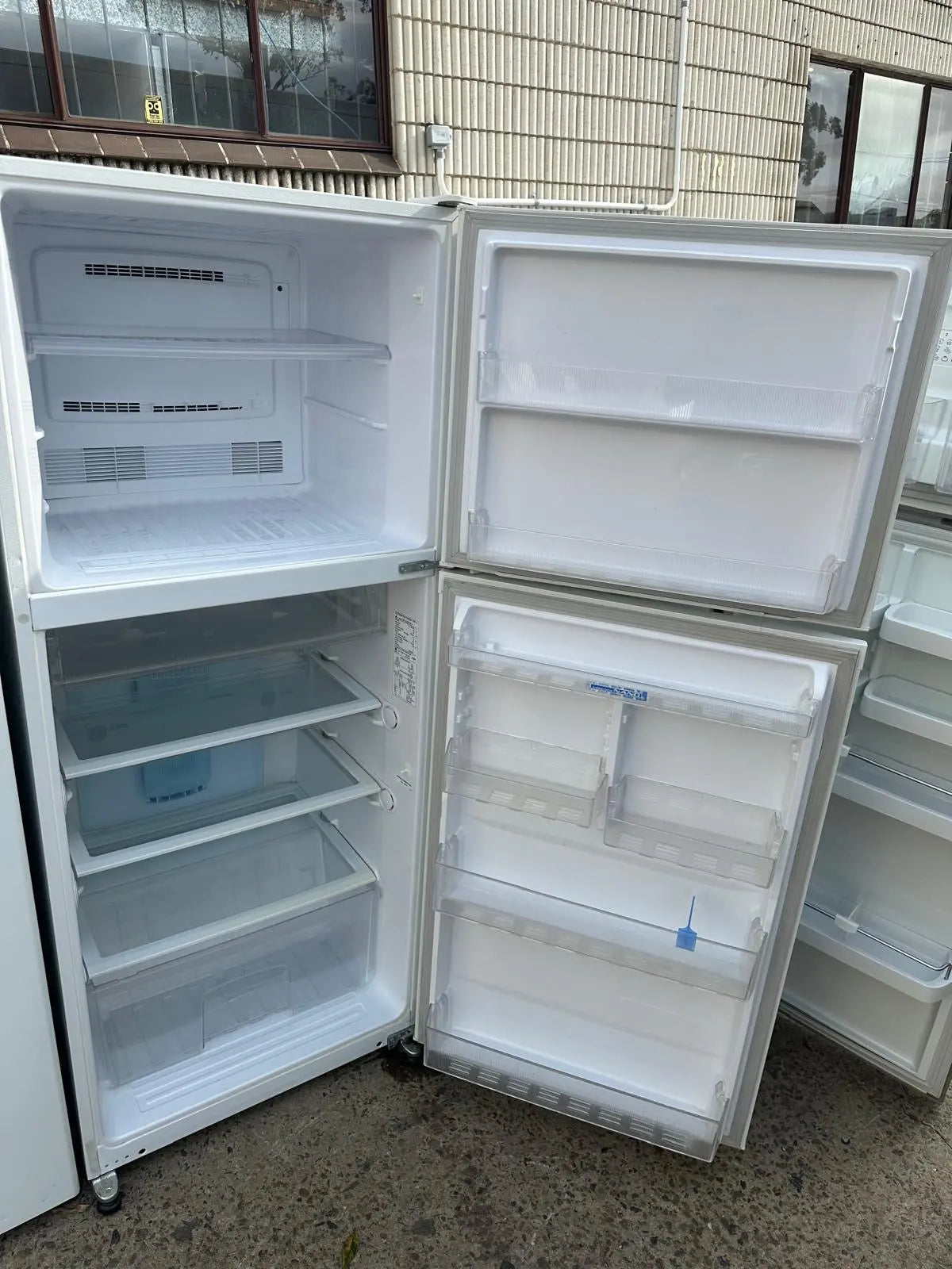 Refurbished Mitsubishi 420 litres fridge freezer | SYDNEY