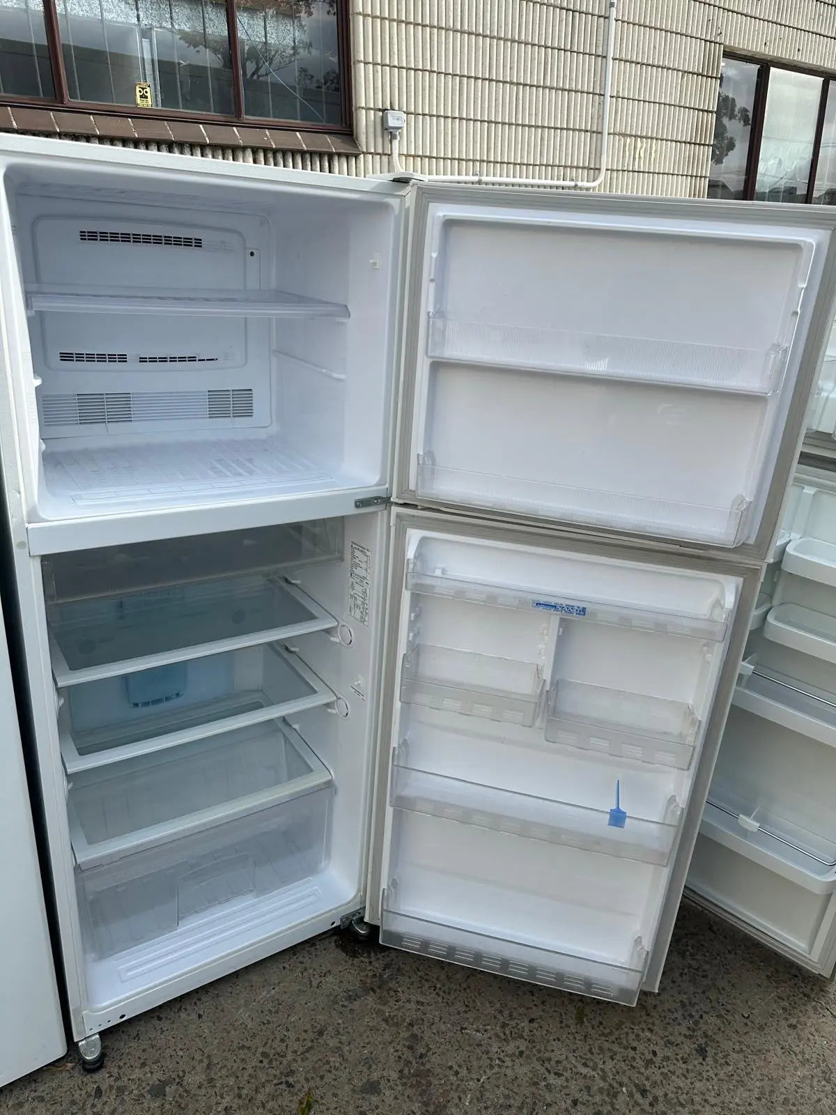 Refurbished Mitsubishi 420 litres fridge freezer | SYDNEY