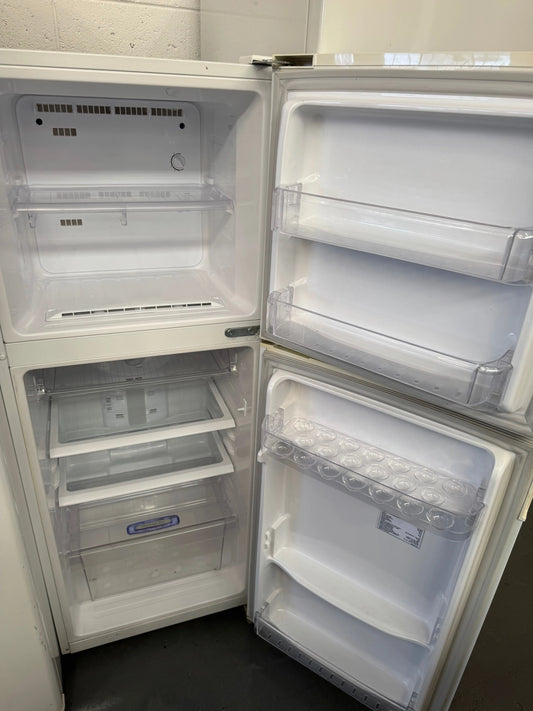 Refurbished Samsung 216 Litres fridge freezer | SYDNEY