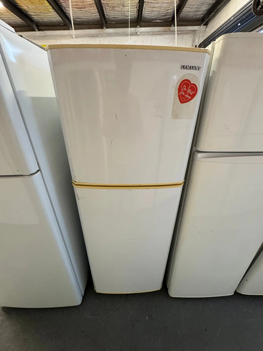 Refurbished Samsung 238L Fridge Freezer | SYDNEY