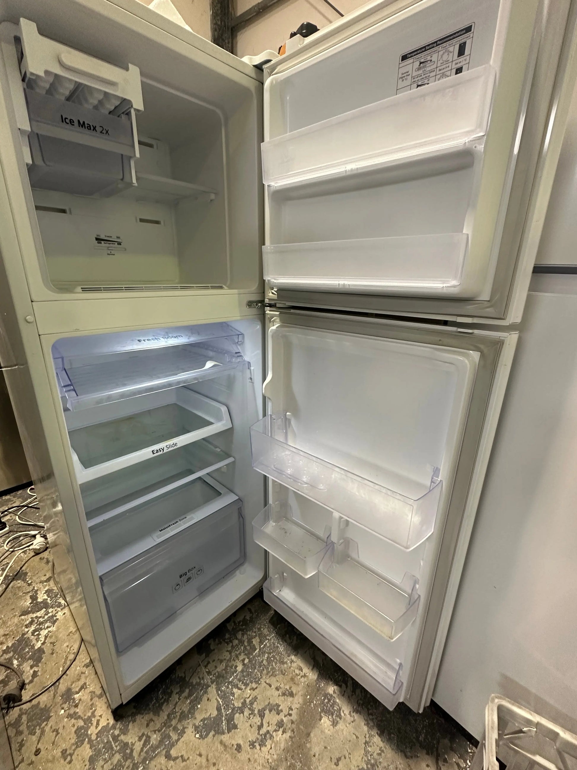 Refurbished Samsung 254L Fridge | BRISBANE