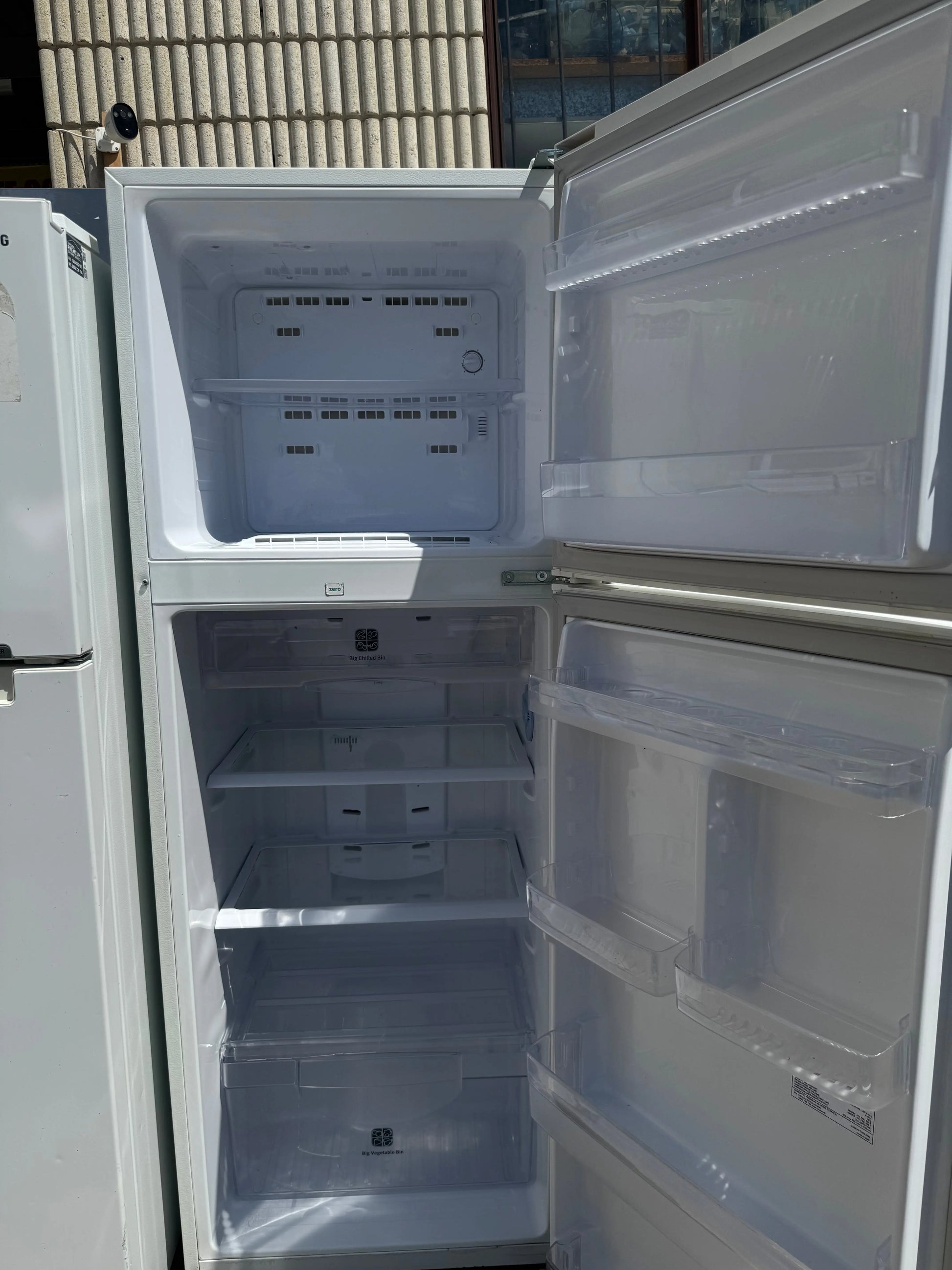 Refurbished Samsung 296 LITRES fridge freezer | SYDNEY