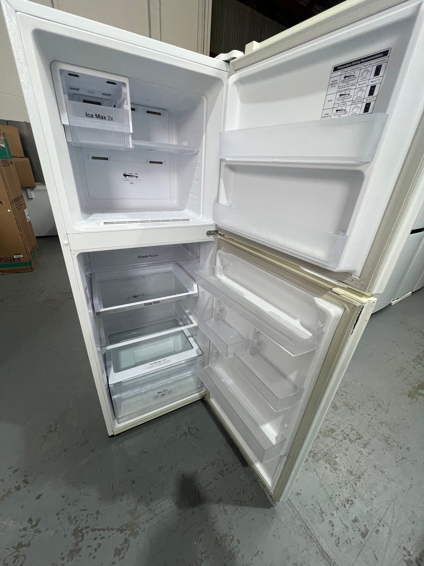 Refurbished Samsung 320 Litres Fridge Freezer | ADELAIDE