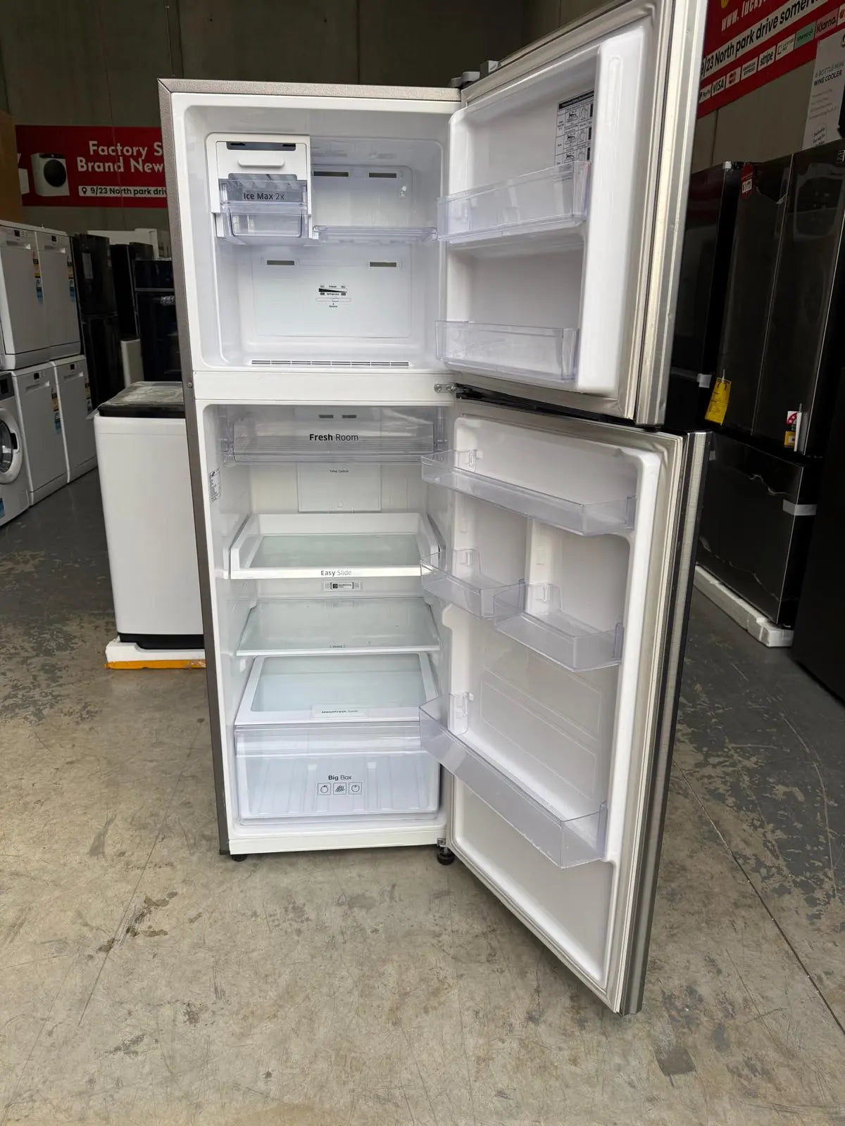 Refurbished Samsung 341L Fridge Freezer | MELBOURNE