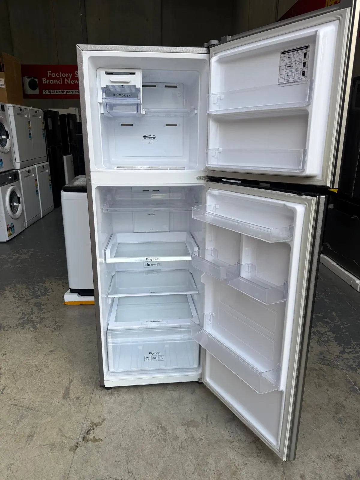 Refurbished Samsung 341L Fridge Freezer | MELBOURNE