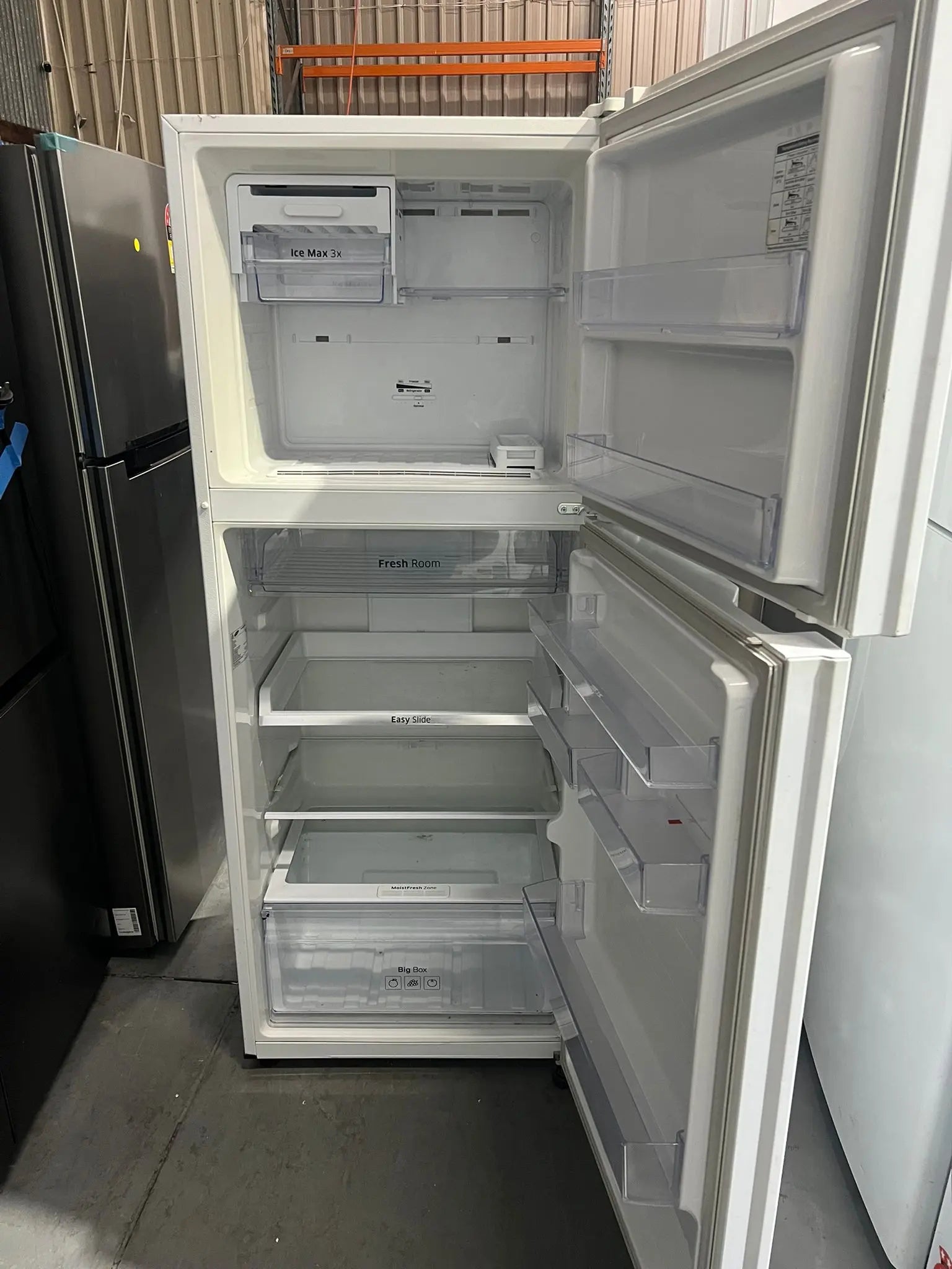 Refurbished Samsung 392 Litres Fridge Freezer | ADELAIDE