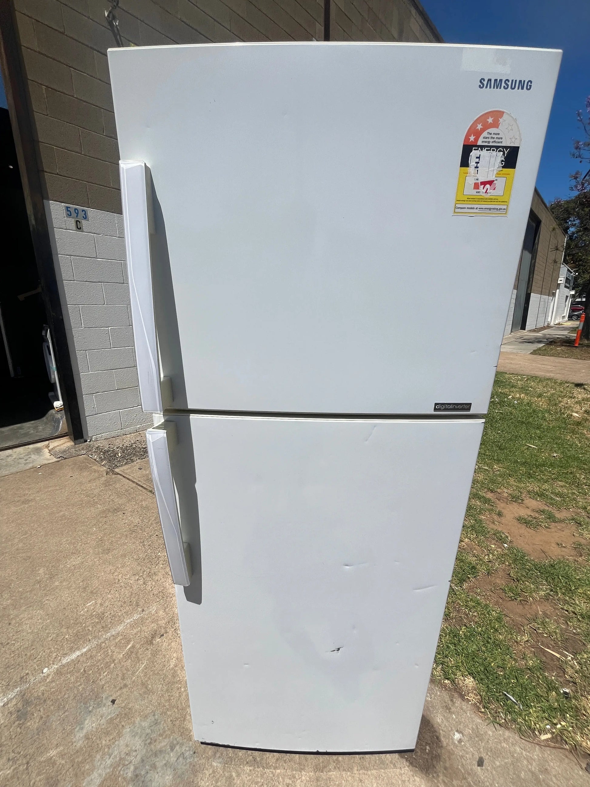 Refurbished Samsung 393L Fridge Freezer SR392MW | ADELAIDE