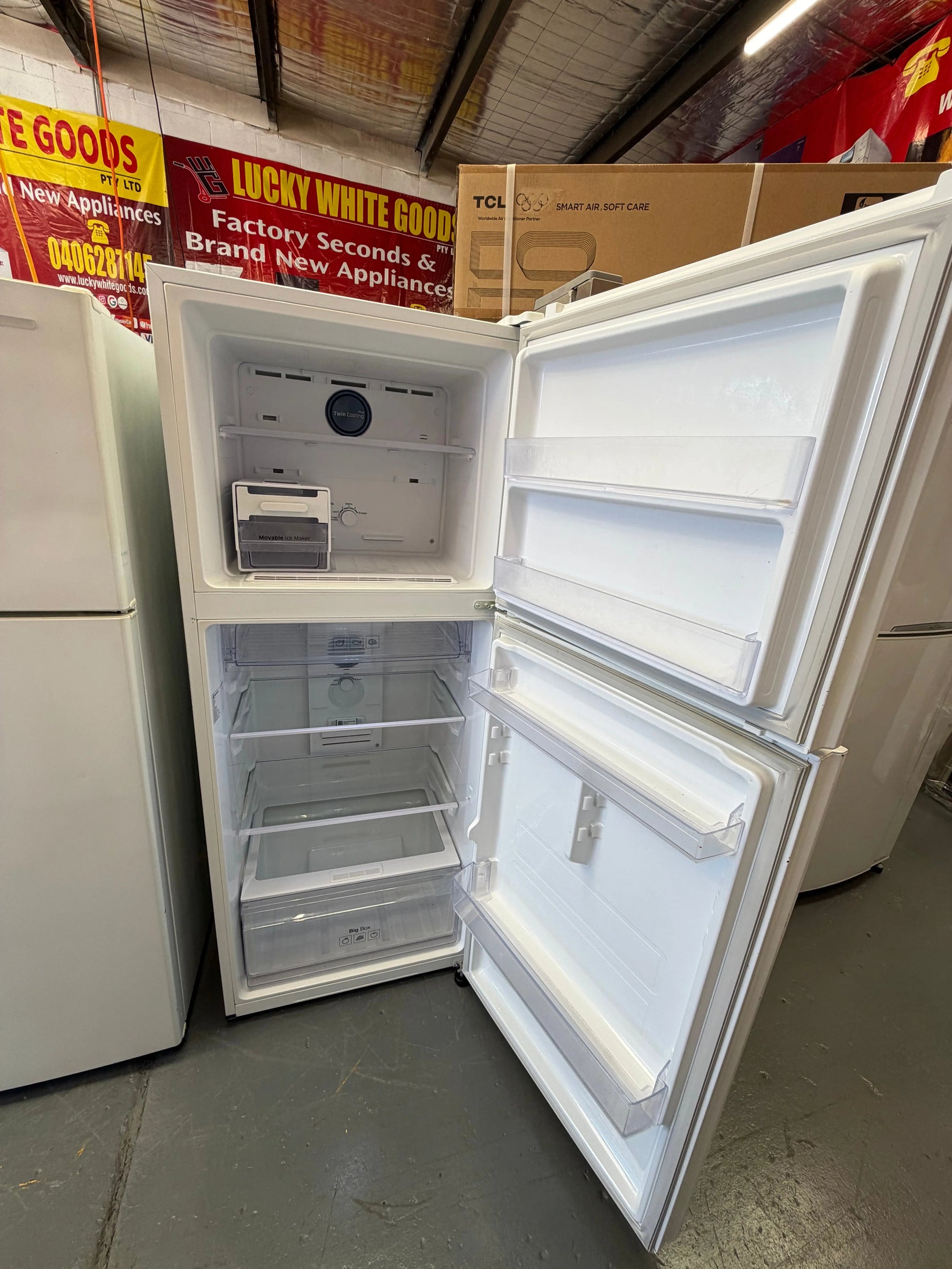 Refurbished Samsung 399 ltr top mount fridge freezer
