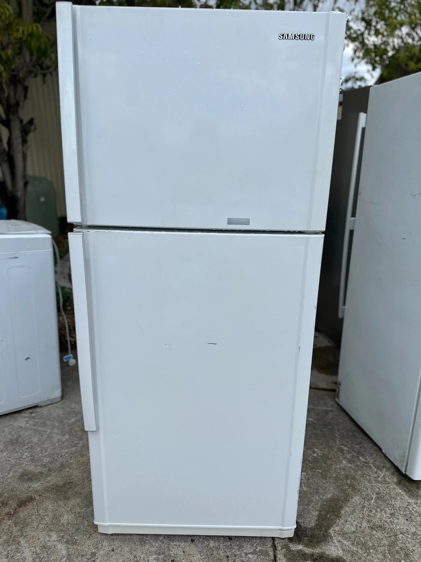 Refurbished Samsung 419 litres fridge freezer | BRISBANE