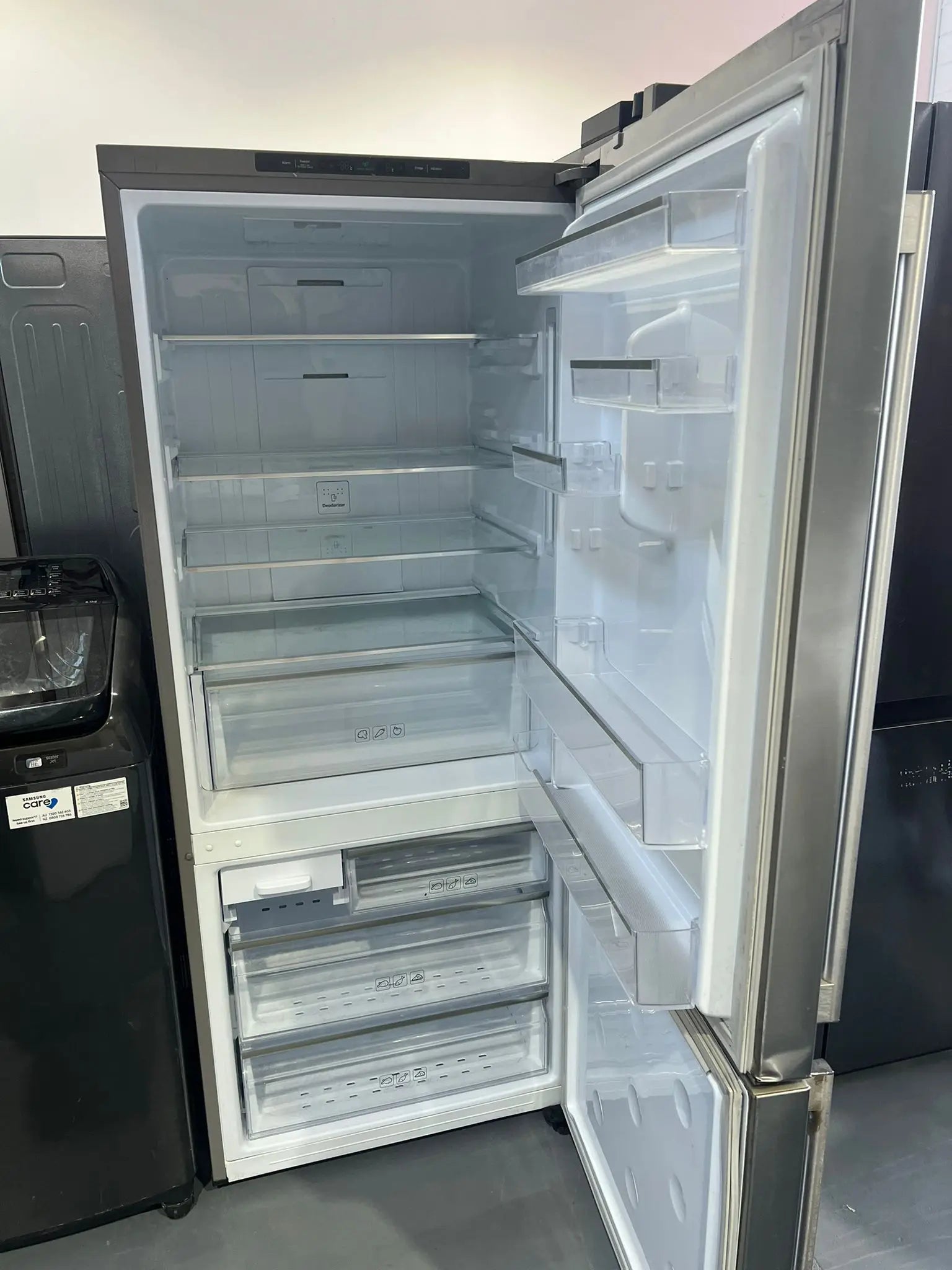 Refurbished Samsung 450 Litres Fridge Freezer and Samsung 8 Kgs Washing machine | ADELAIDE