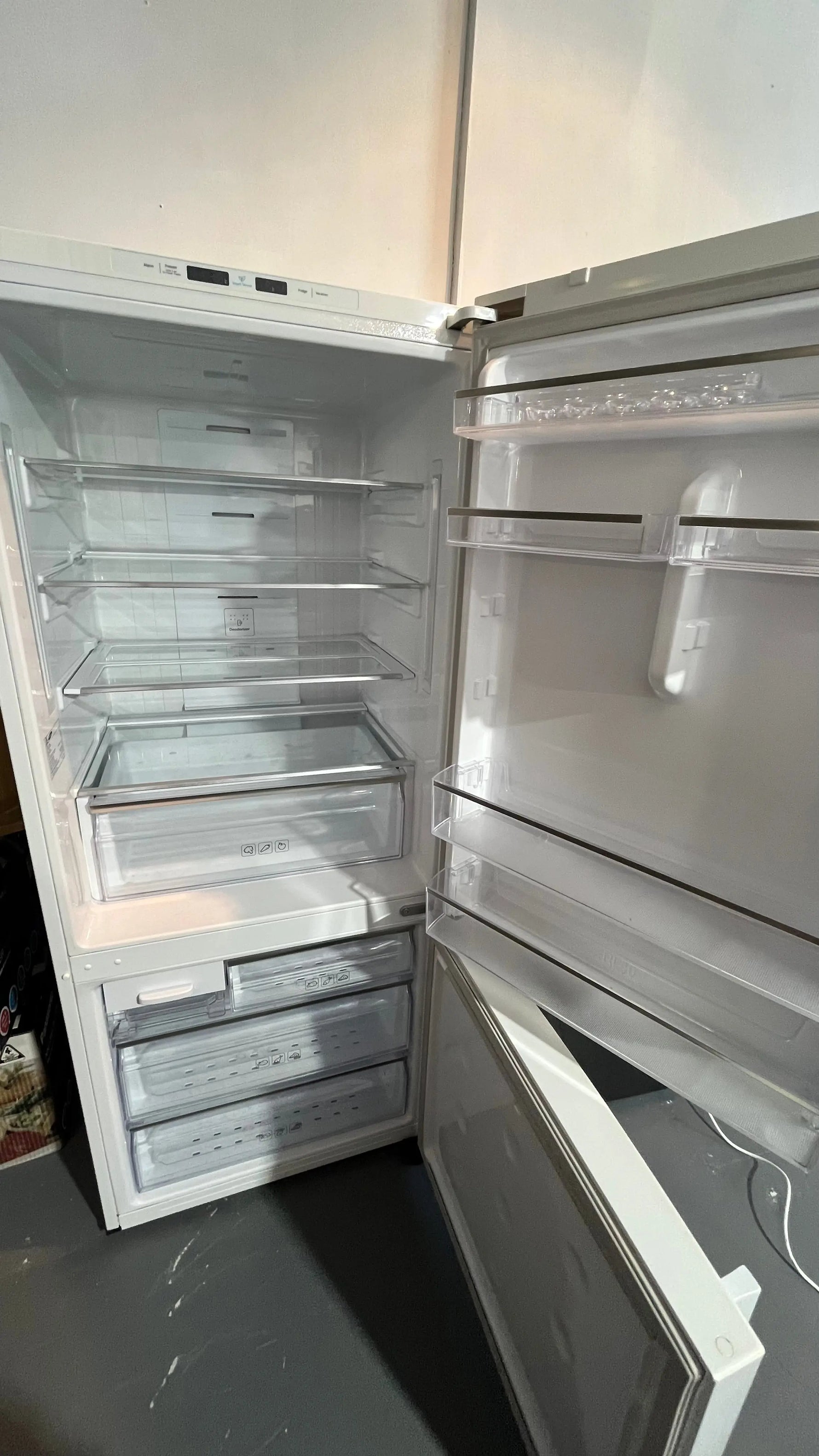 Refurbished Samsung 450L bottom mount fridge freezer | ALEXANDRIA