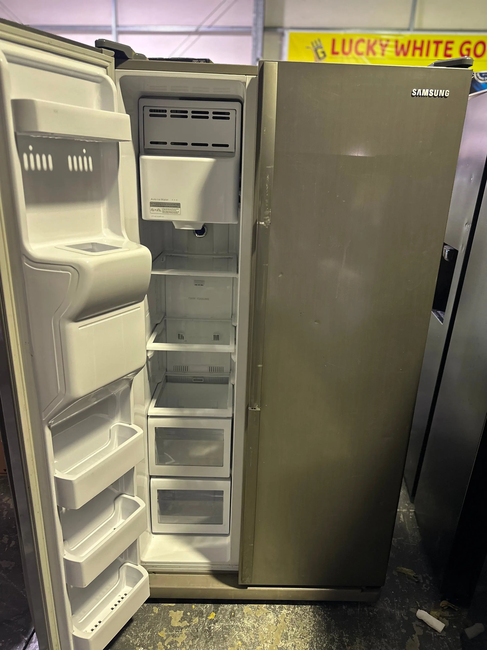 Refurbished Samsung 532 litres side by side door fridge freezer | BRISBANE