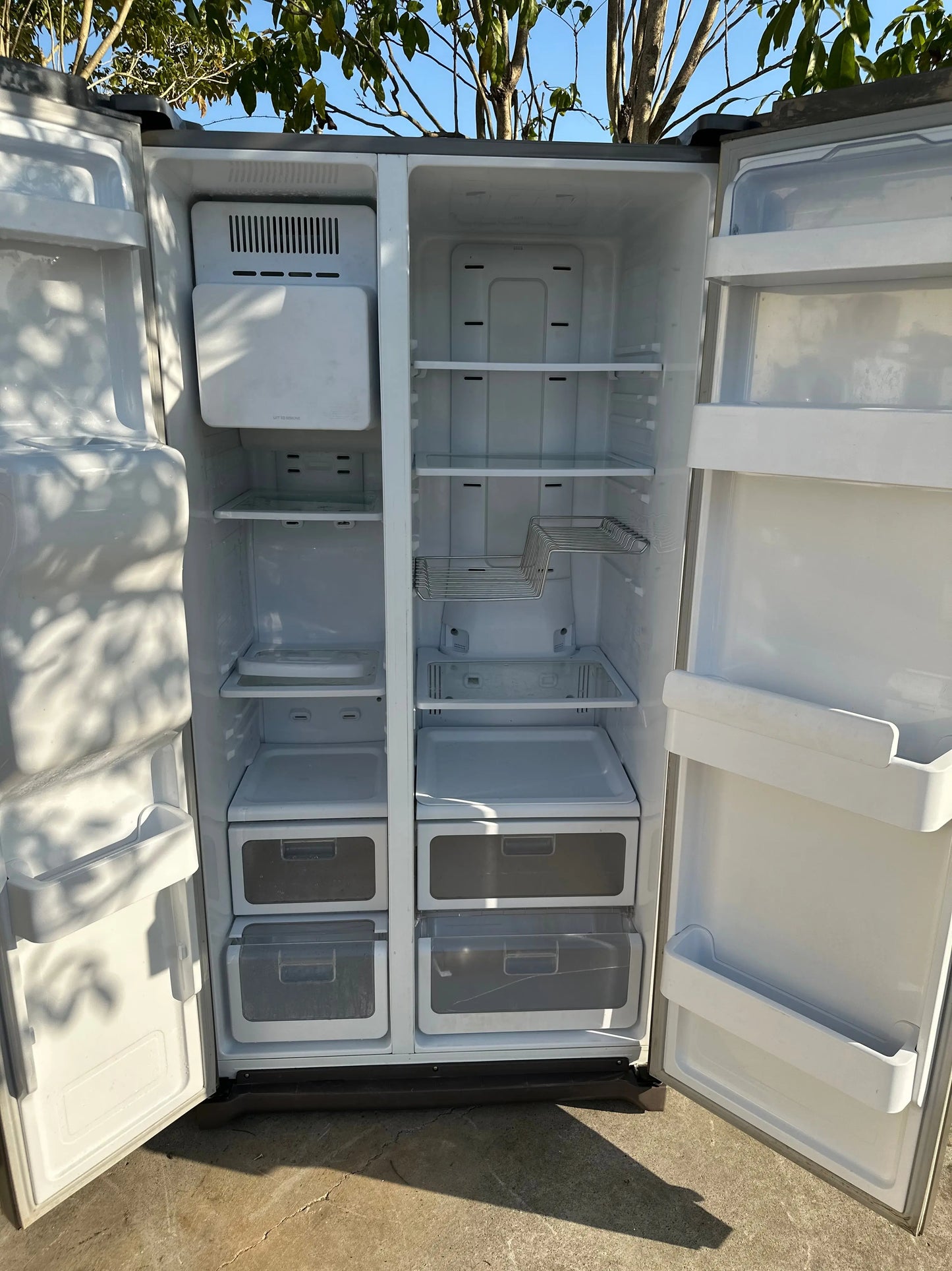 Refurbished Samsung 585 litres side by side door fridge freezer | BRISBANE