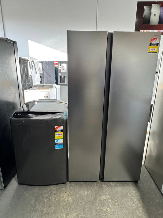 Refurbished Samsung 655 litres fridge freezer and factory seconds LG 9kg washing machine | PERTH