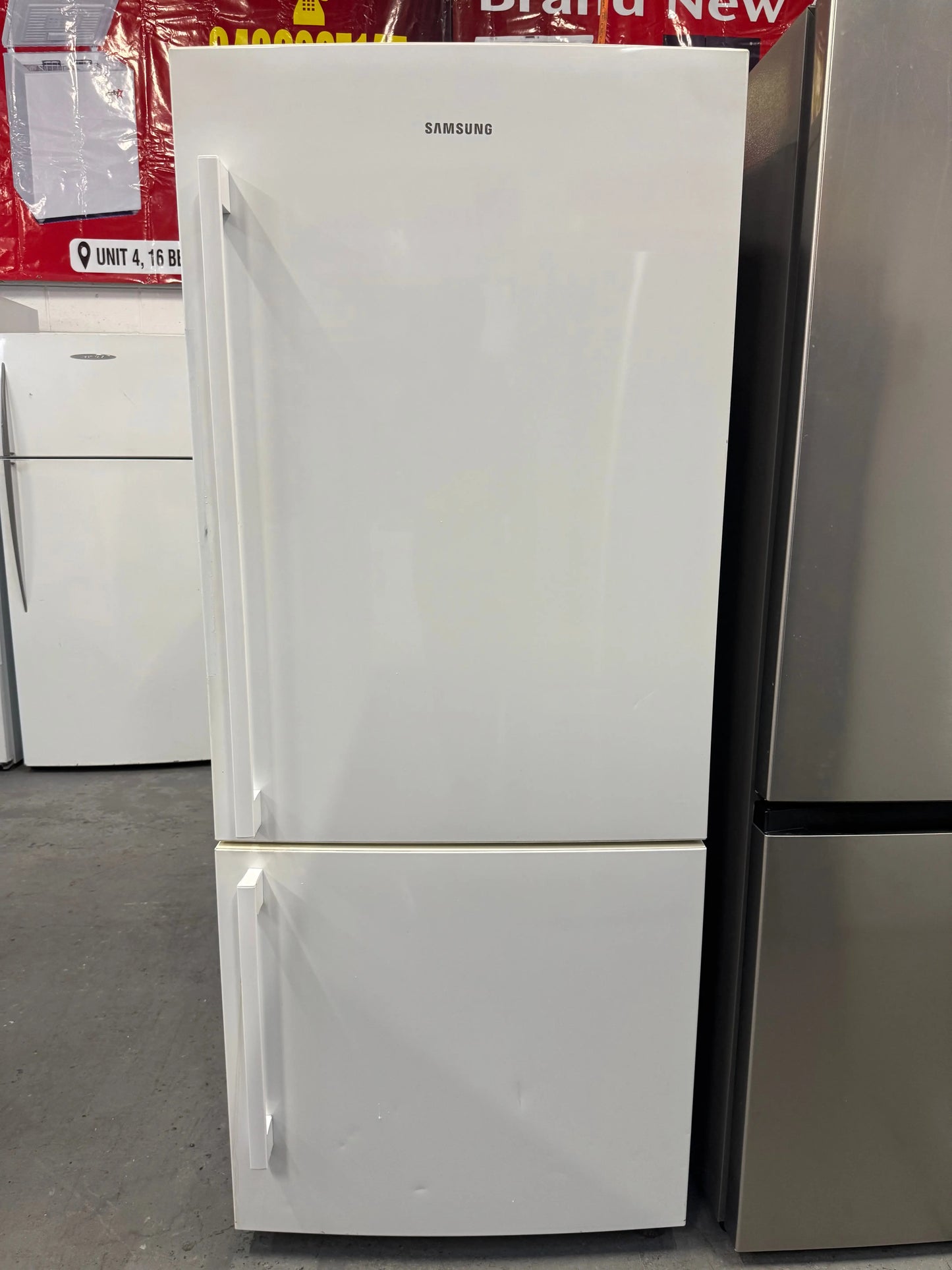 Refurbished Samsung fridge freezer 450 L | SYDNEY