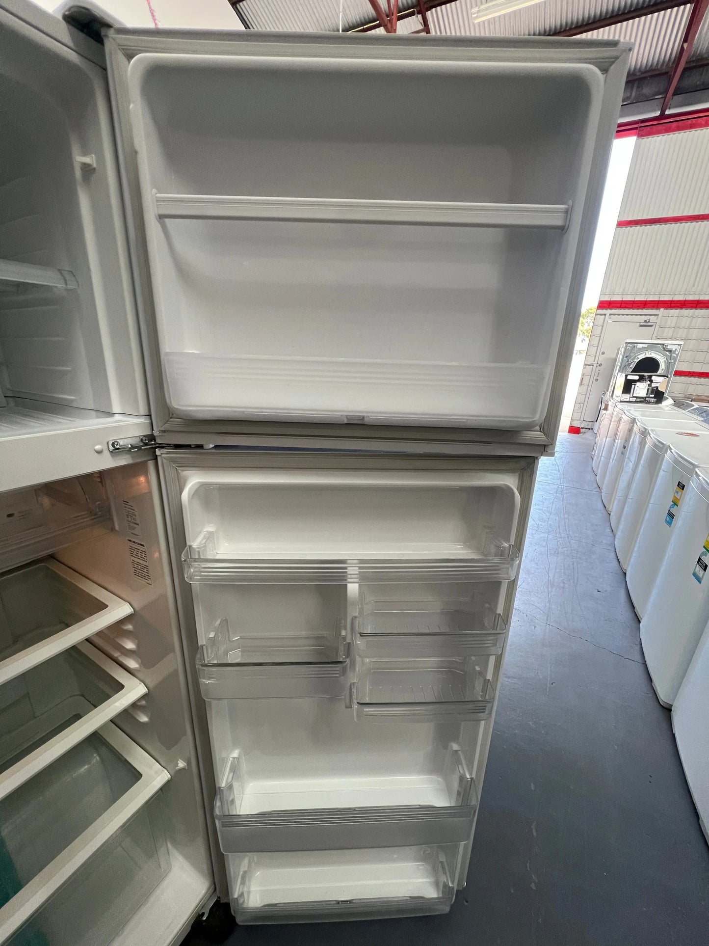 Refurbished Sharp 431 Litres Fridge Freezer | ADELAIDE