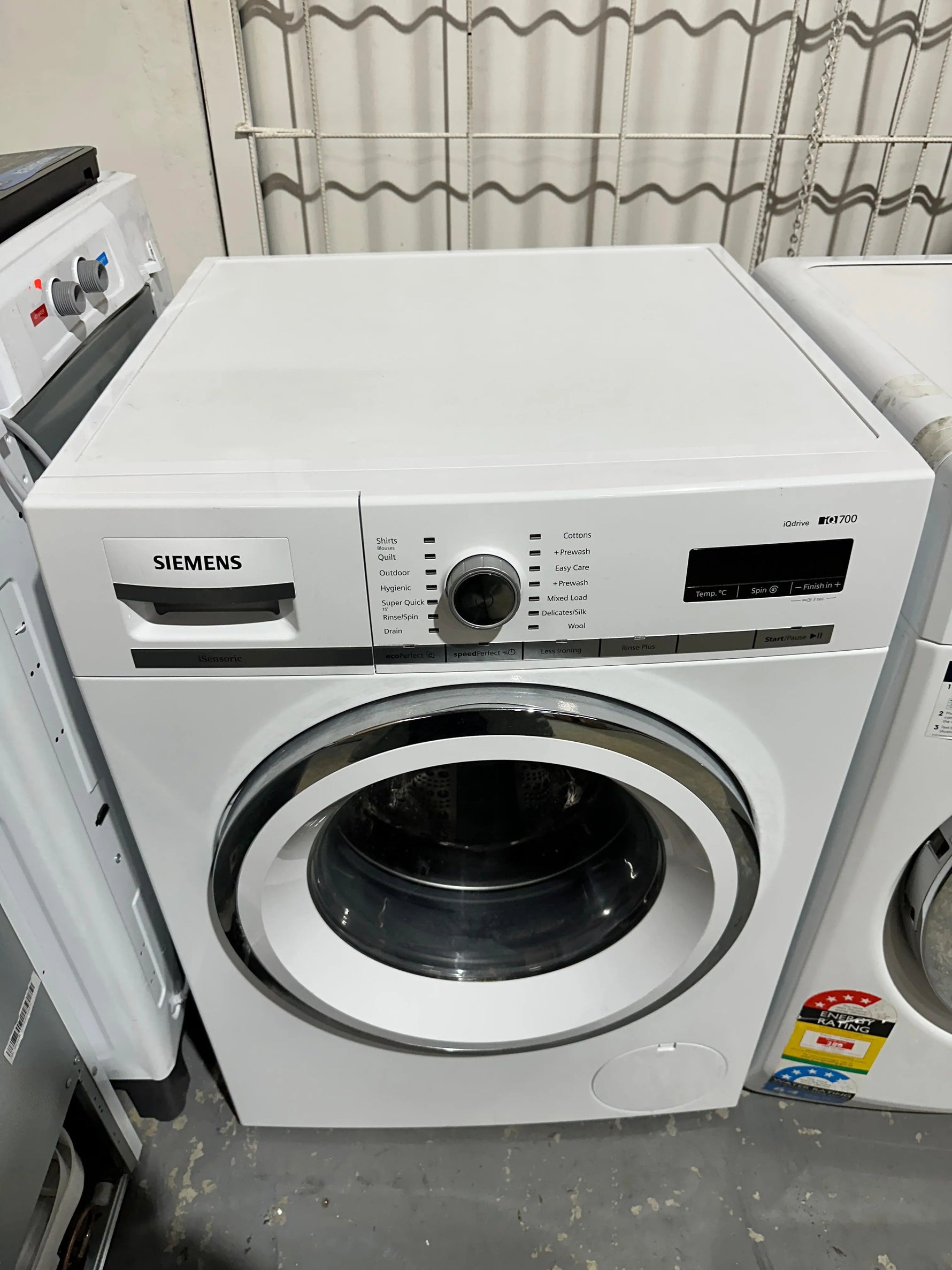 Refurbished Siemens 8kg Front Load Washer | ADELAIDE