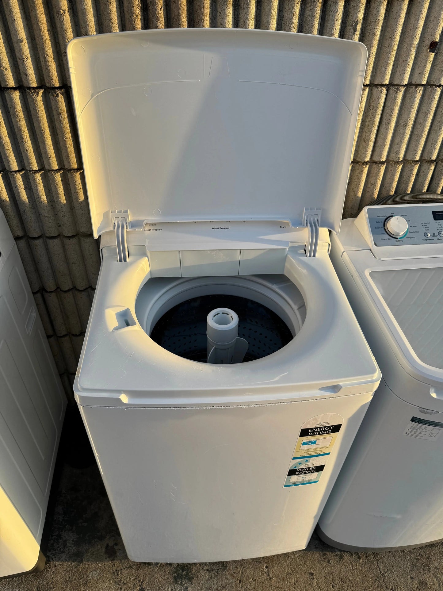 Refurbished Simpson 5.5 kg Top loader washer | Lucky white goods