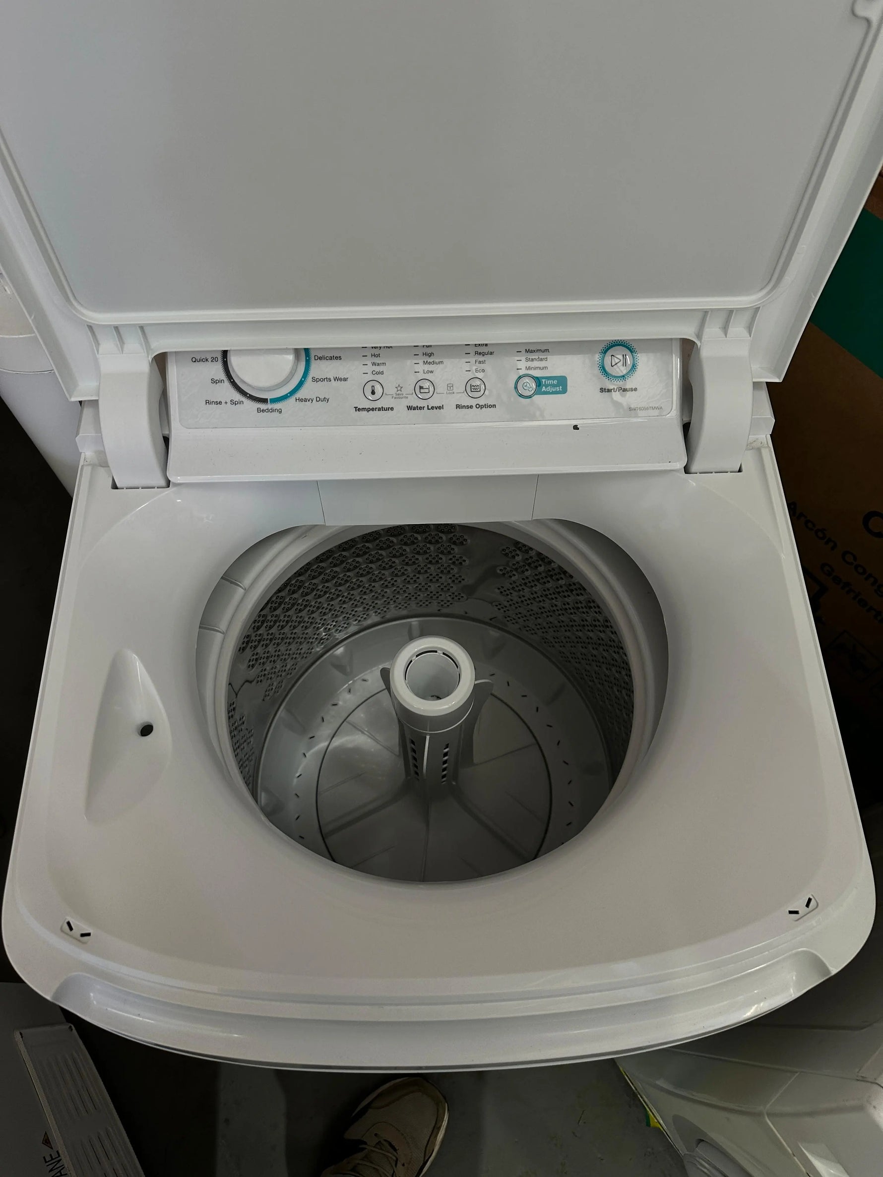 Refurbished Simpson 6kg Top Load Washing Machine