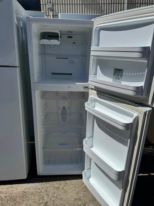 Refurbished Simpson fridge freezer 234 L | SYDNEY