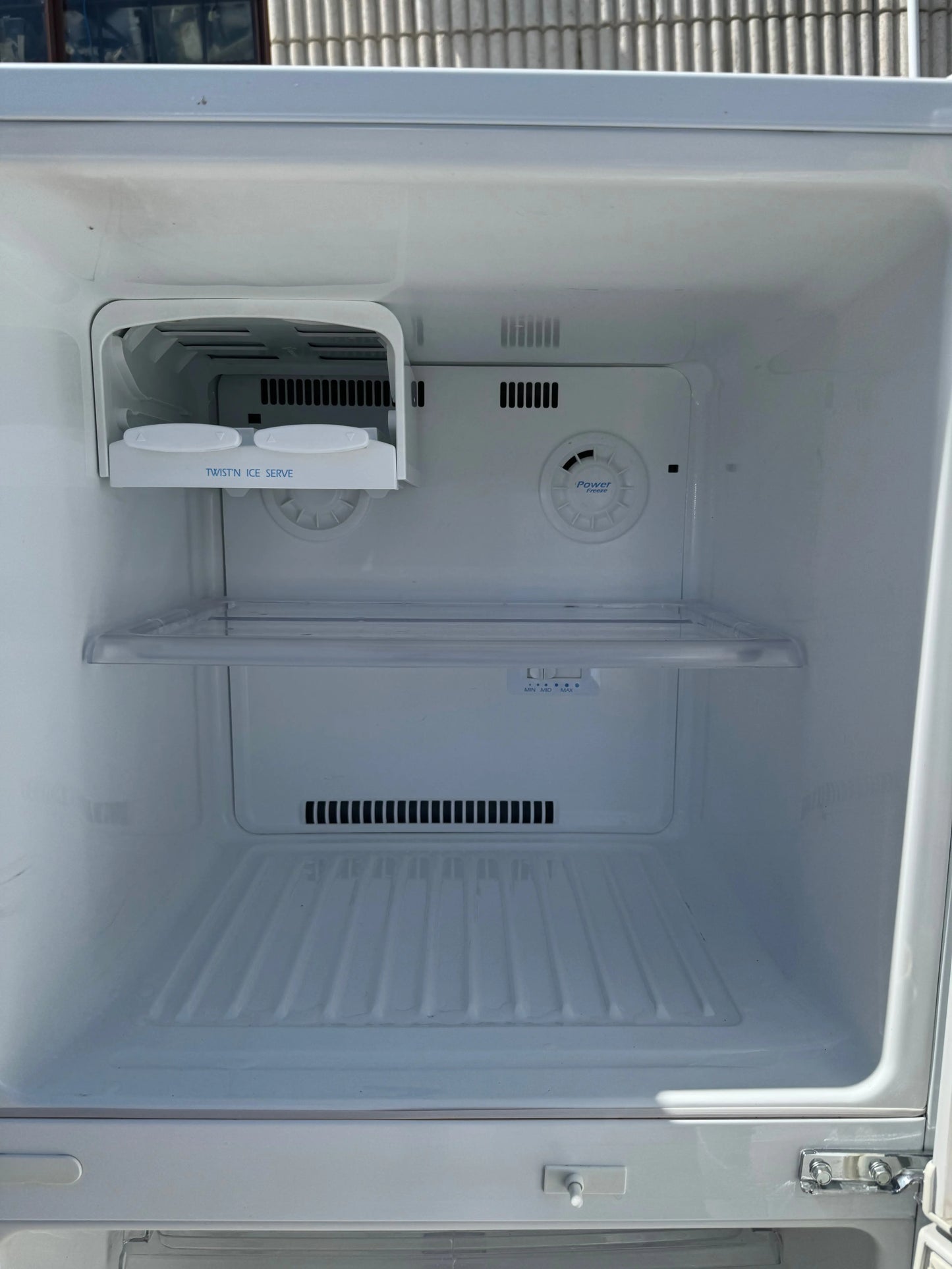 Refurbished Simpson fridge freezer 234 L | SYDNEY