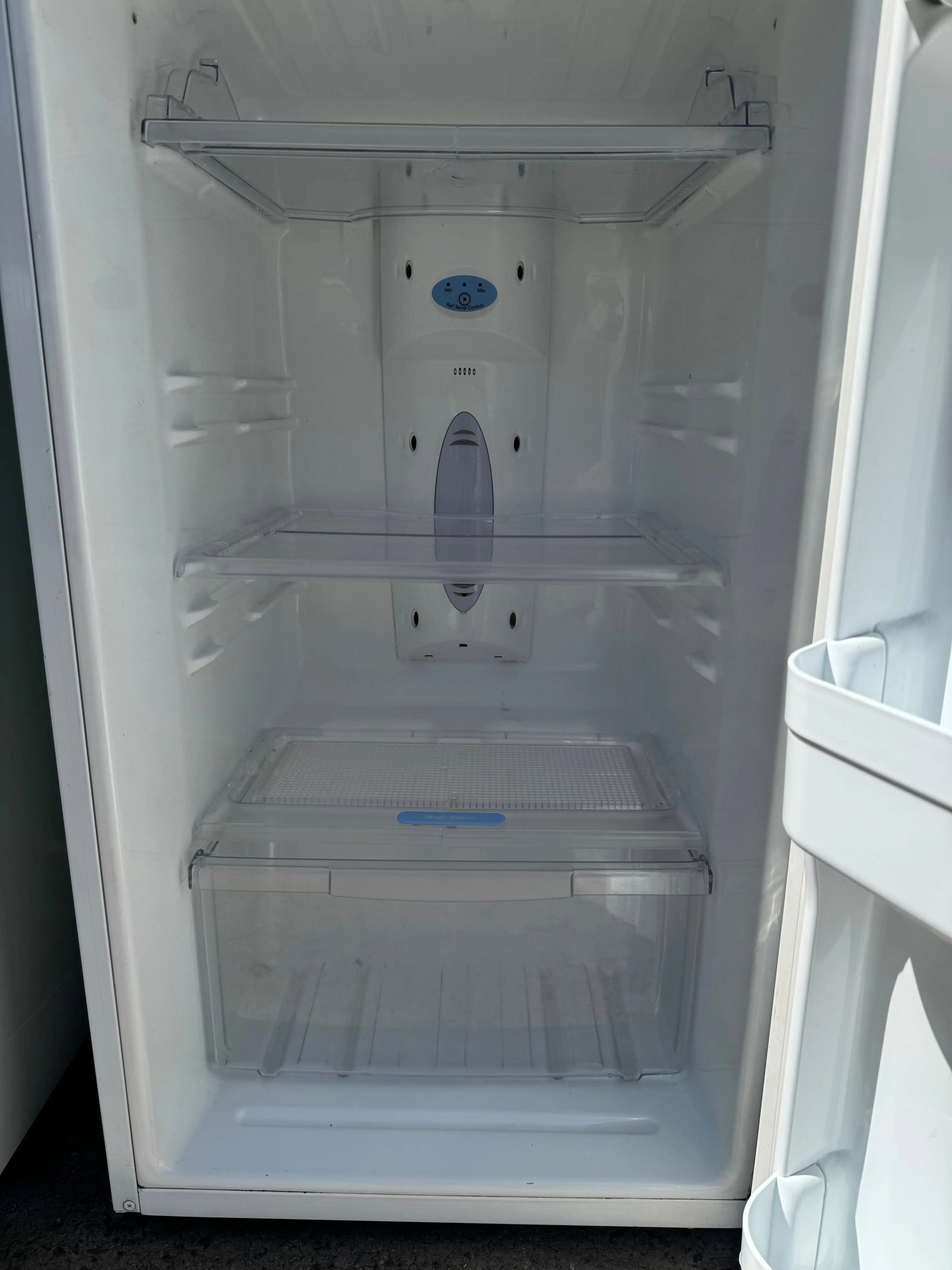 Refurbished Simpson fridge freezer 234 L | SYDNEY