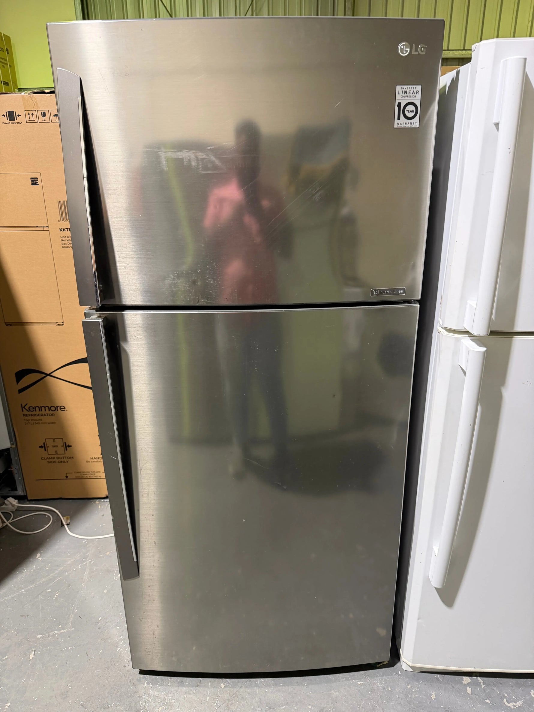 Refurbished Spacious LG 515L Top Mount Fridge Freezer | BRISBANE