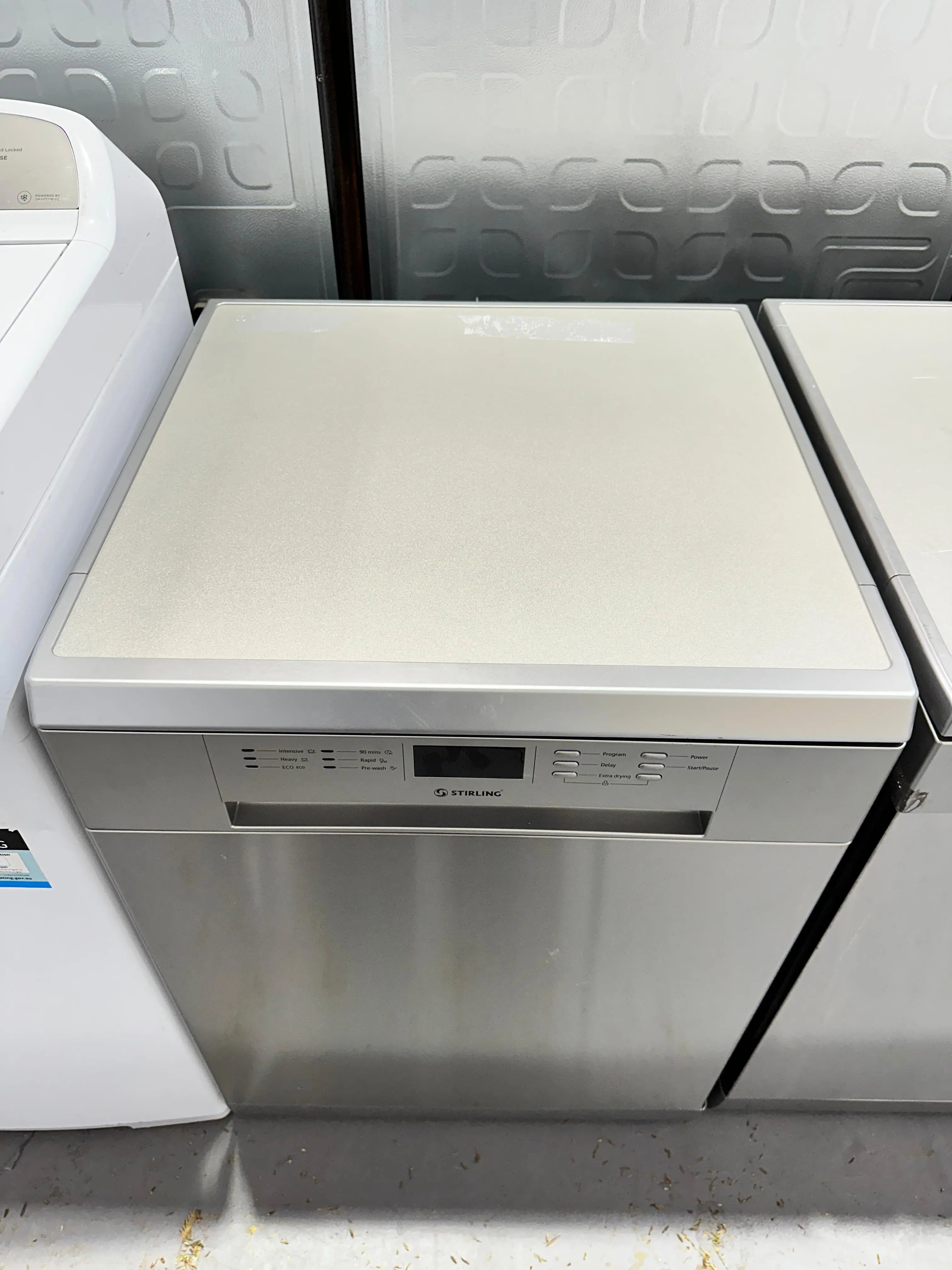 Refurbished Stirling 13 Place Setting Dishwasher | ADELAIDE