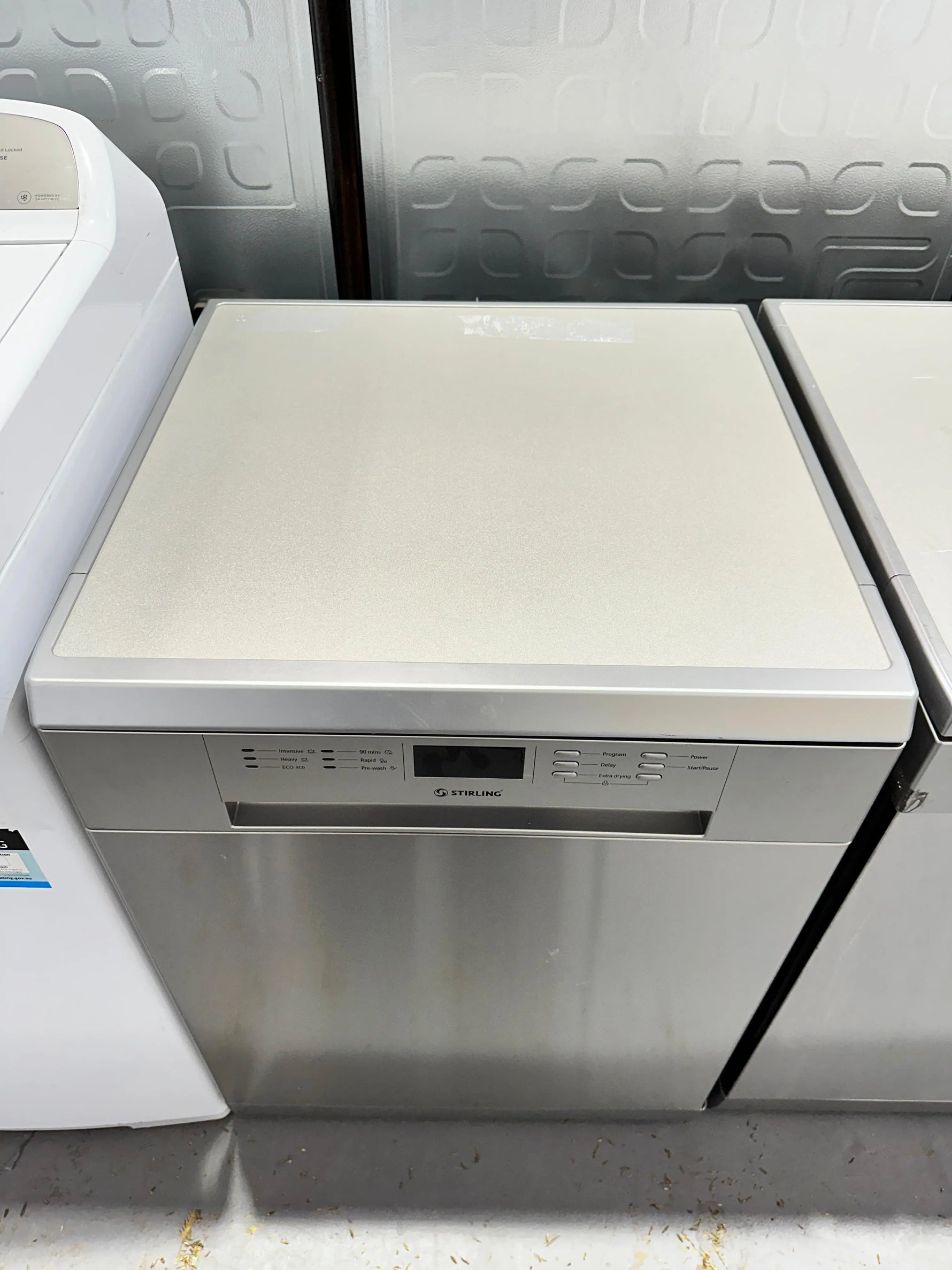 Refurbished Stirling 13 Place Setting Dishwasher | ADELAIDE