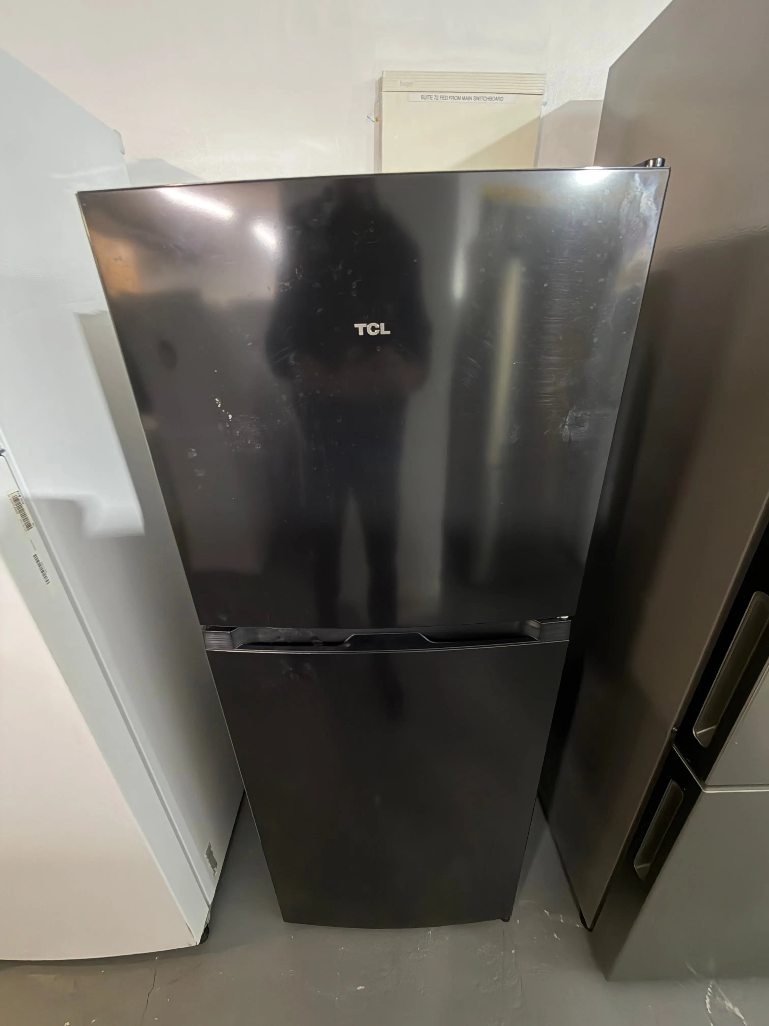 Refurbished TCL 197 ltr top mount fridge freezer | ALEXANDRIA